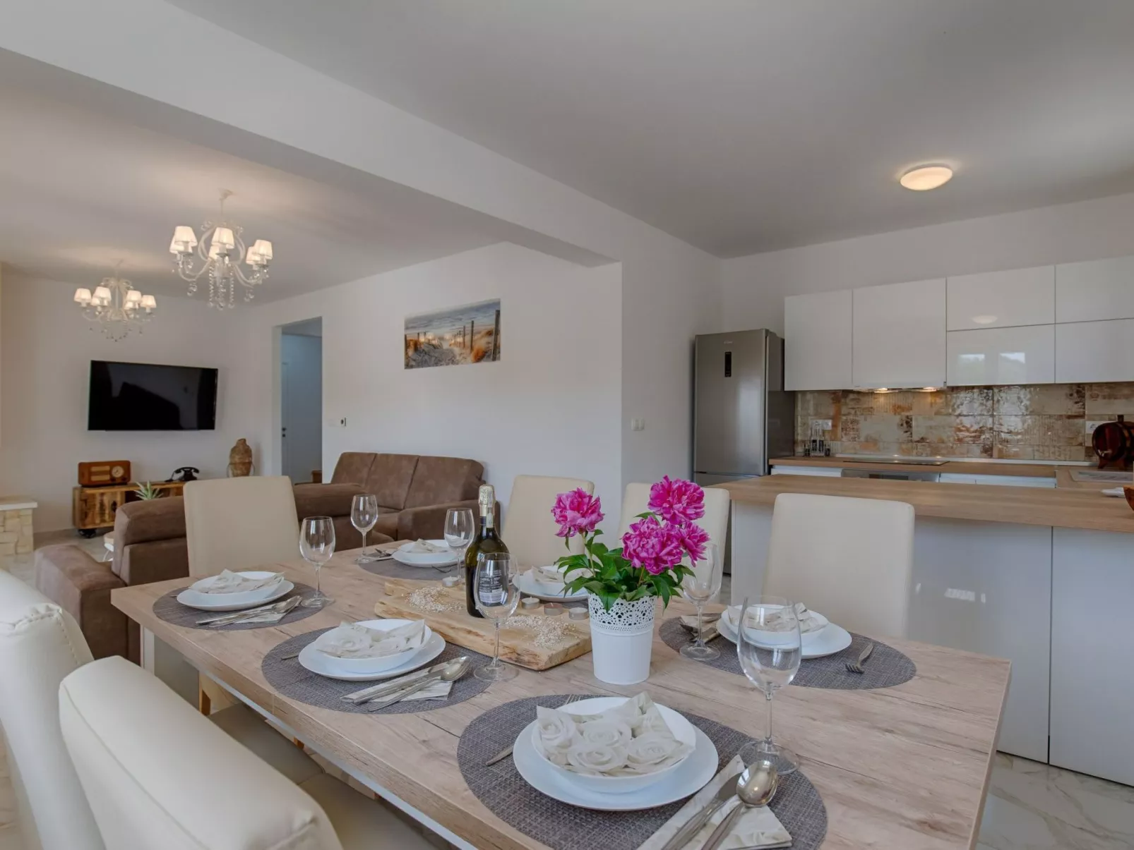 Haus in Pinezići mit privatem Pool - Image-tags.info