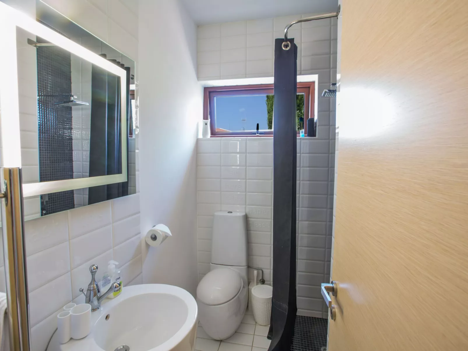 4-Schlafzimmer-Villa mit Pool im Zentrum von Protaras - Image-tags.info