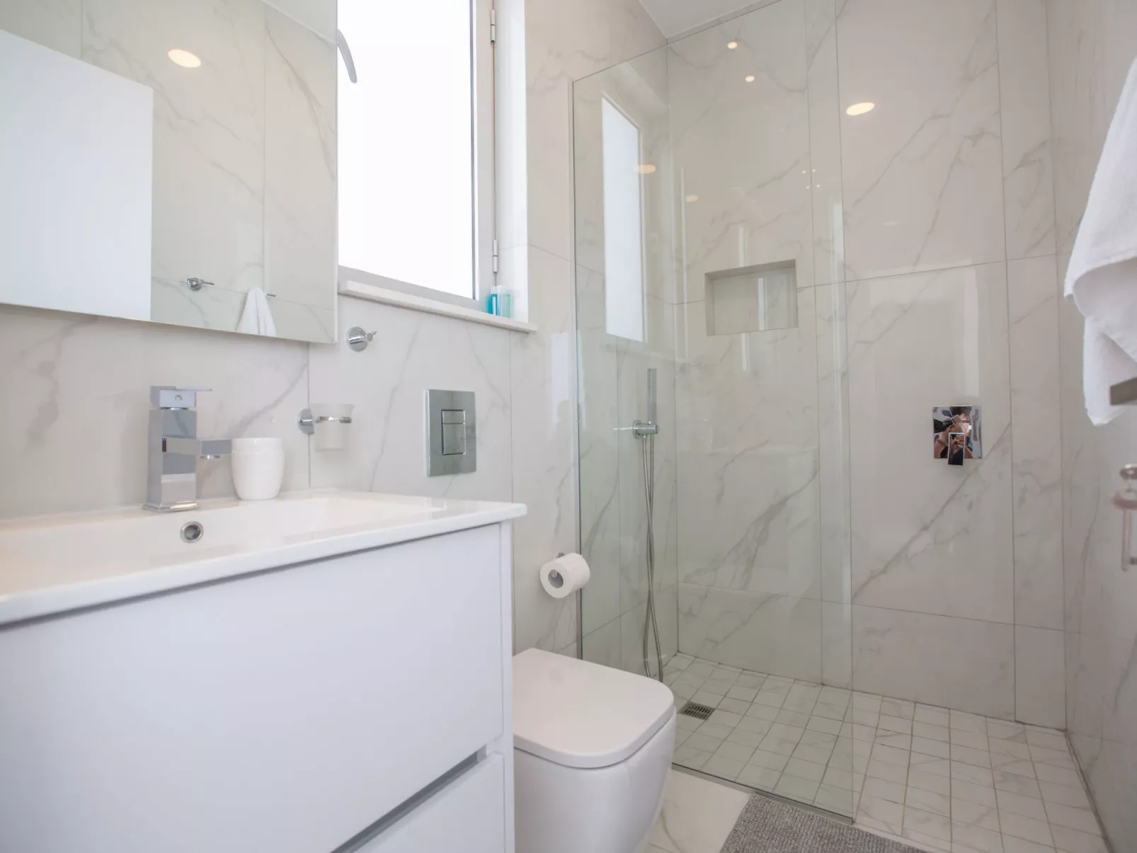 Haus in Pernera mit Bi-Fold Patio - Image-tags.info