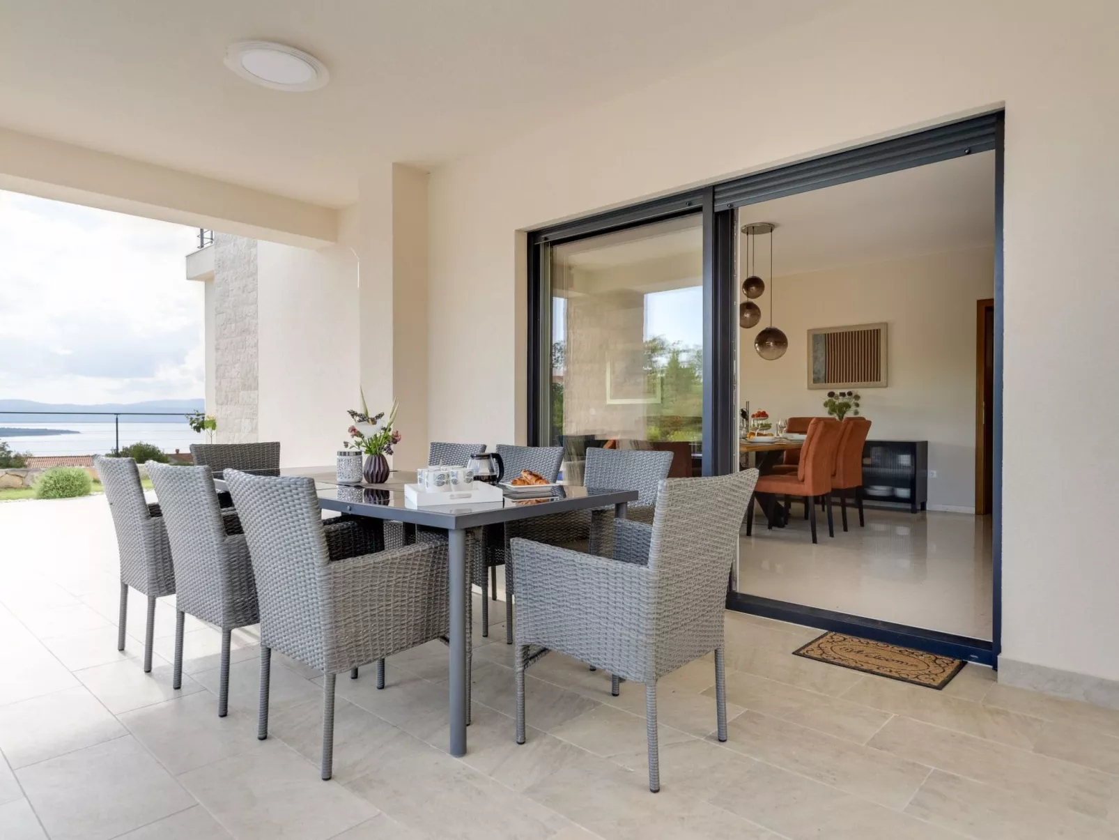 Schone Villa mit Pool, Meerblick, Strand - Image-tags.info