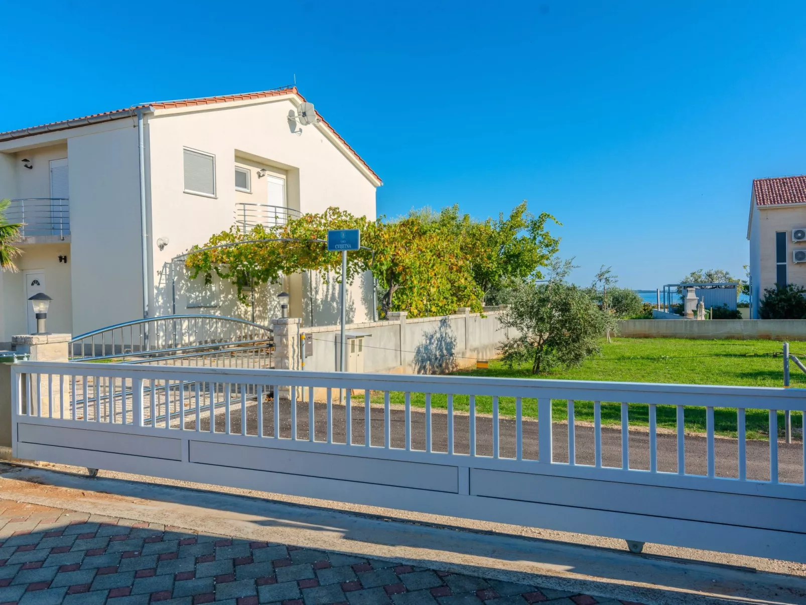 Holiday home Suric - Image-tags.info