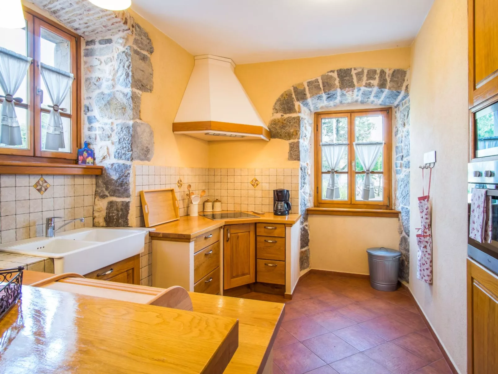 Villa mit Pool, Olivengarten und Meerblick - Image-tags.info