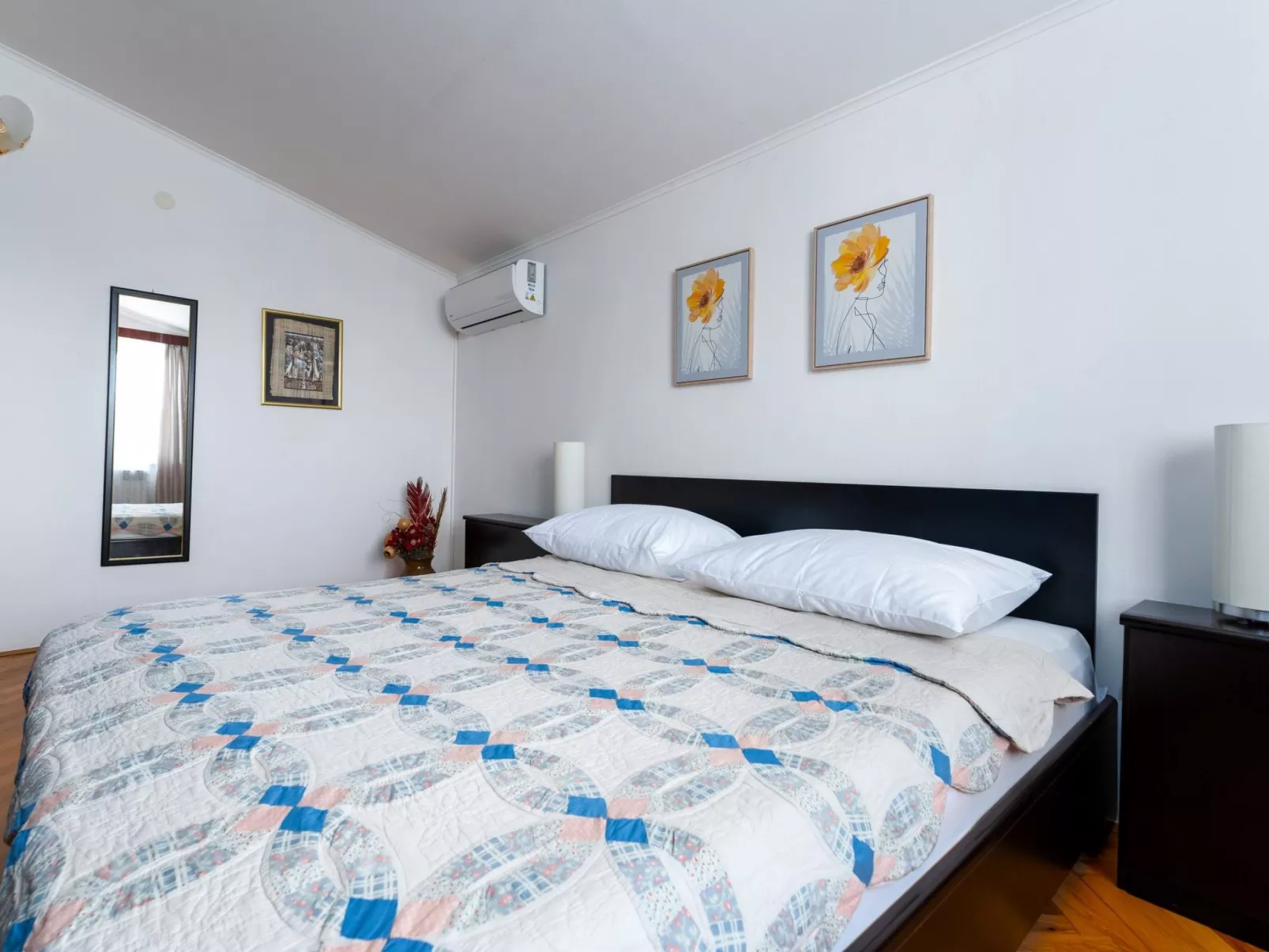 Mit Pool, großer Garten - Image-tags.info