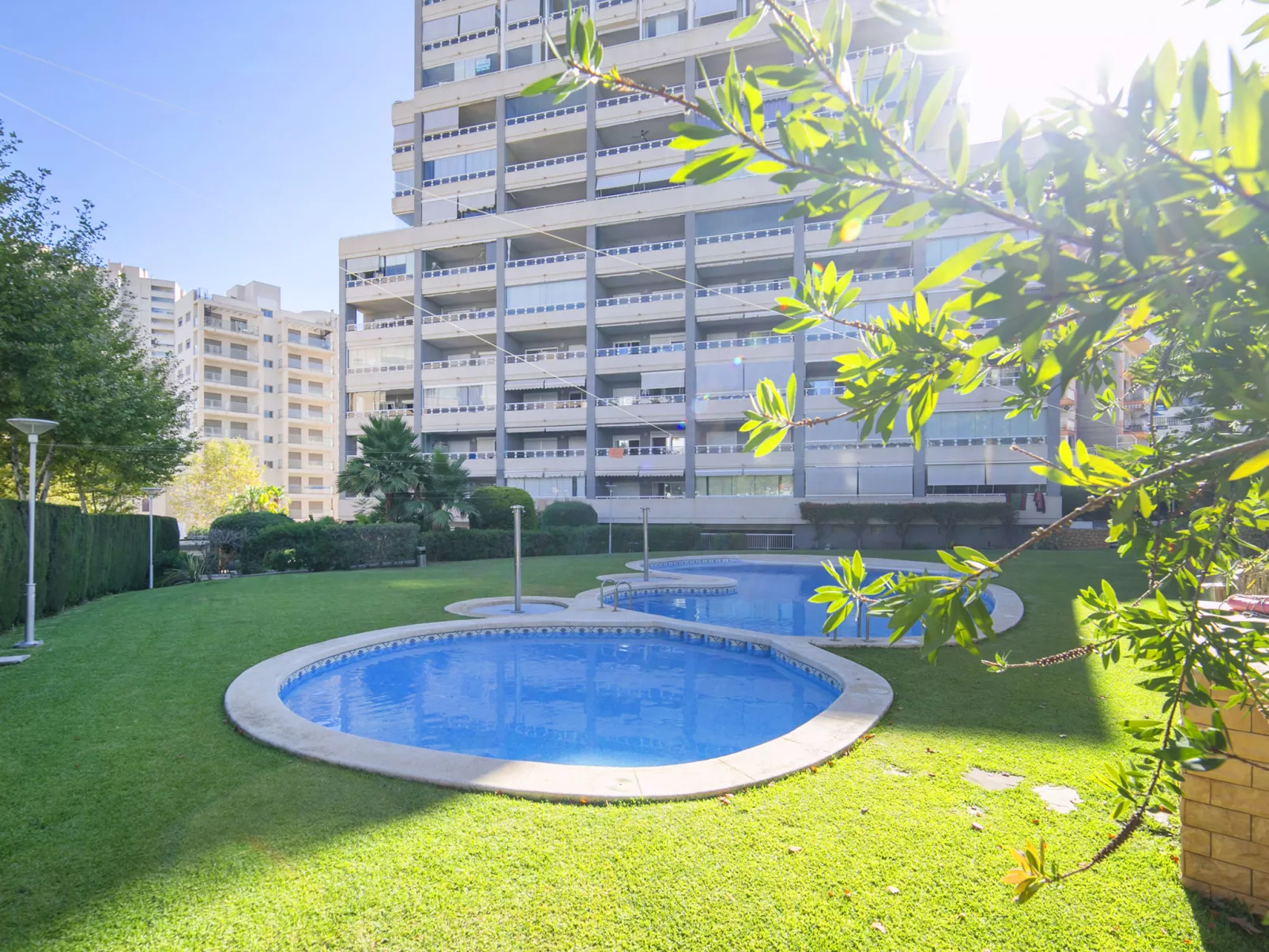 Apolo XVIII - Buiten