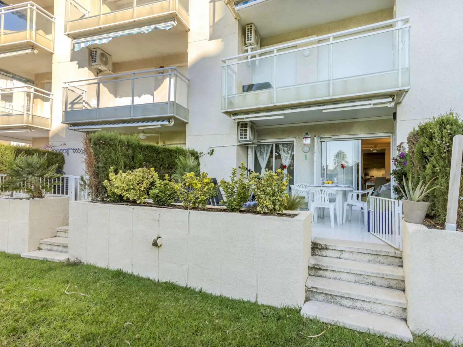 Los Pelicanos V - Buiten