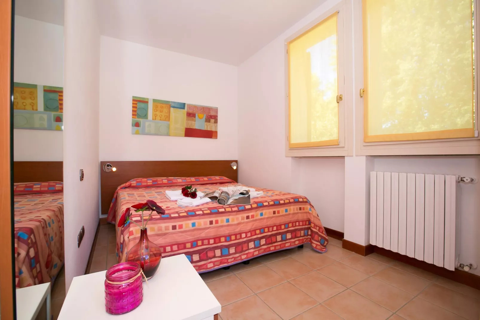 RESIDENCE PORTO LETIZIA - VILLAS-BILOCALE 4 PAX VISTA LAGO PLUS 8215 - V1LP4 - Slaapkamer