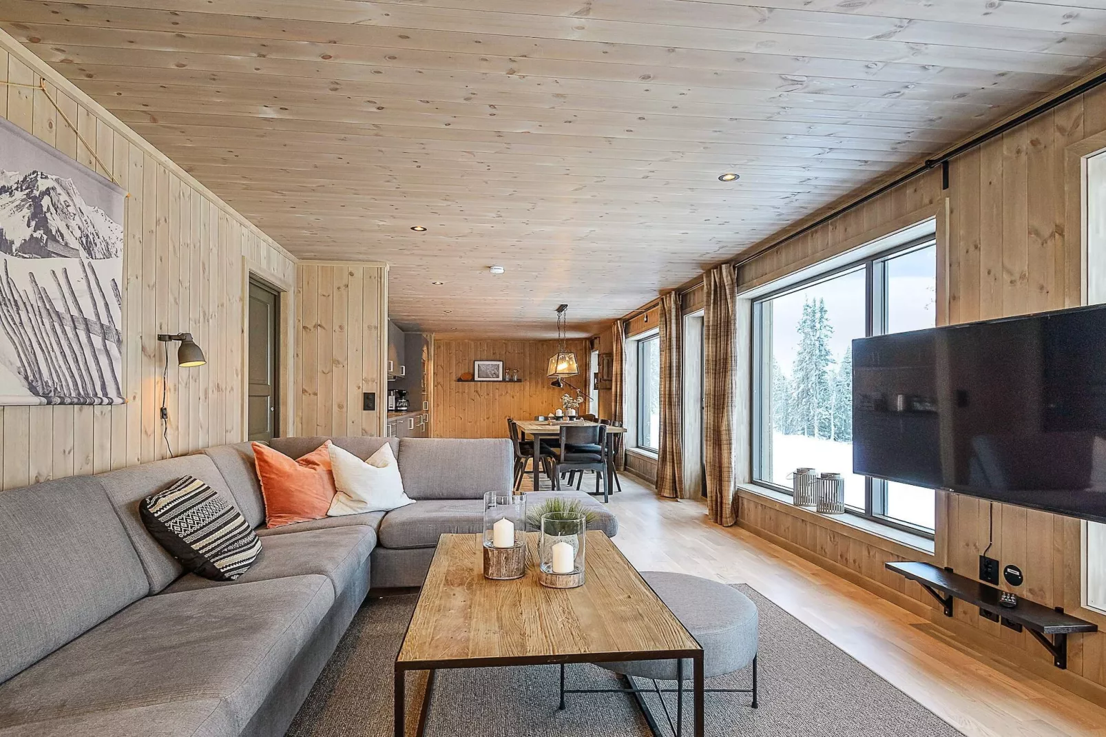 Stijlvolle Cabin Retreat in Varden-By Traum-Binnen