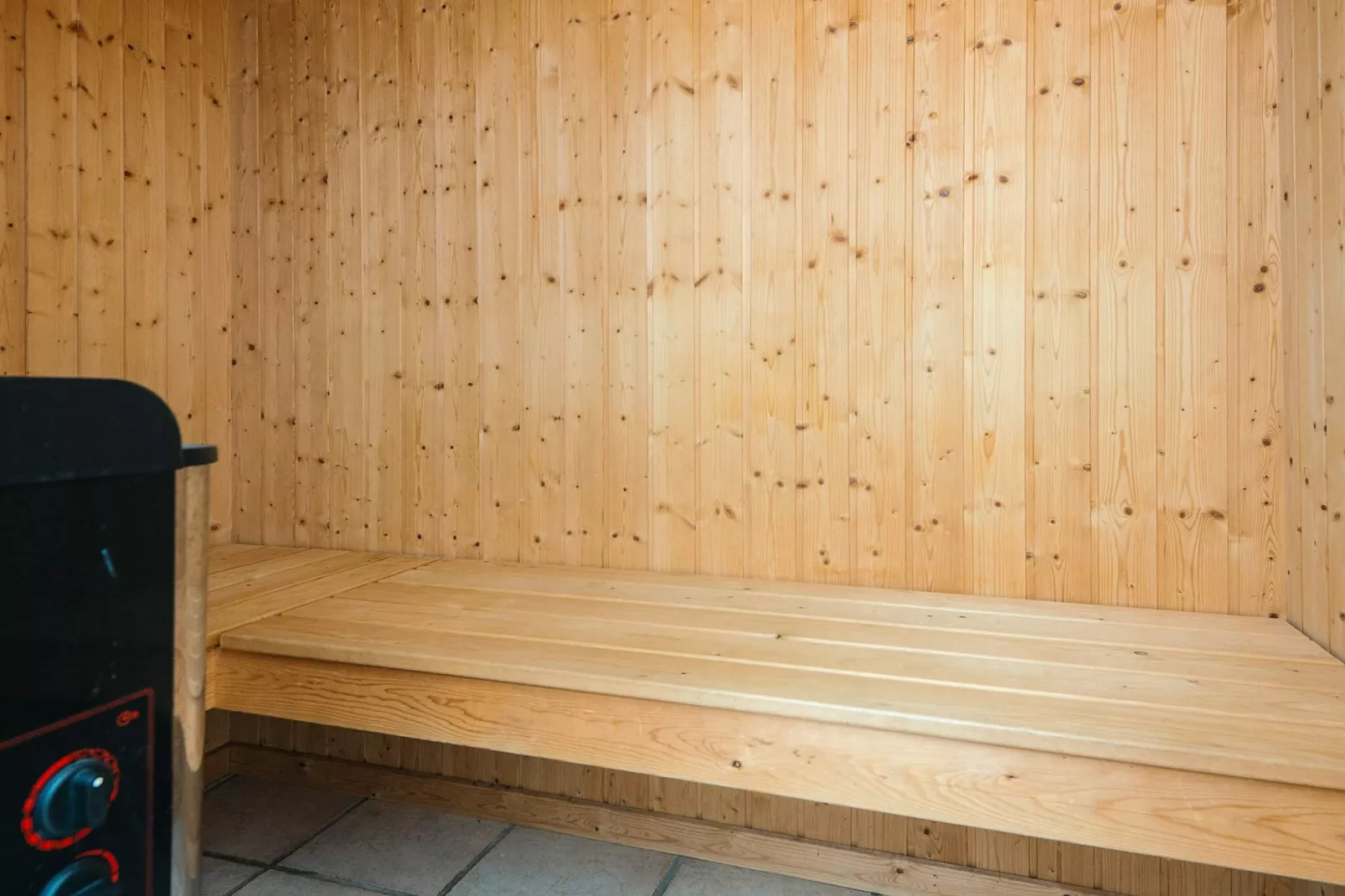 LØJT FERIECENTER-Sauna