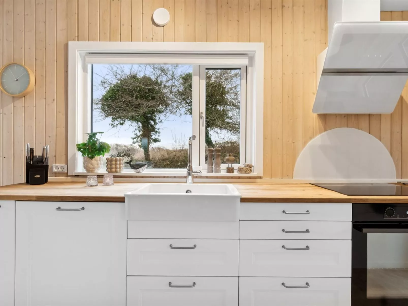 "Marlies" - 300m from the sea - Binnen