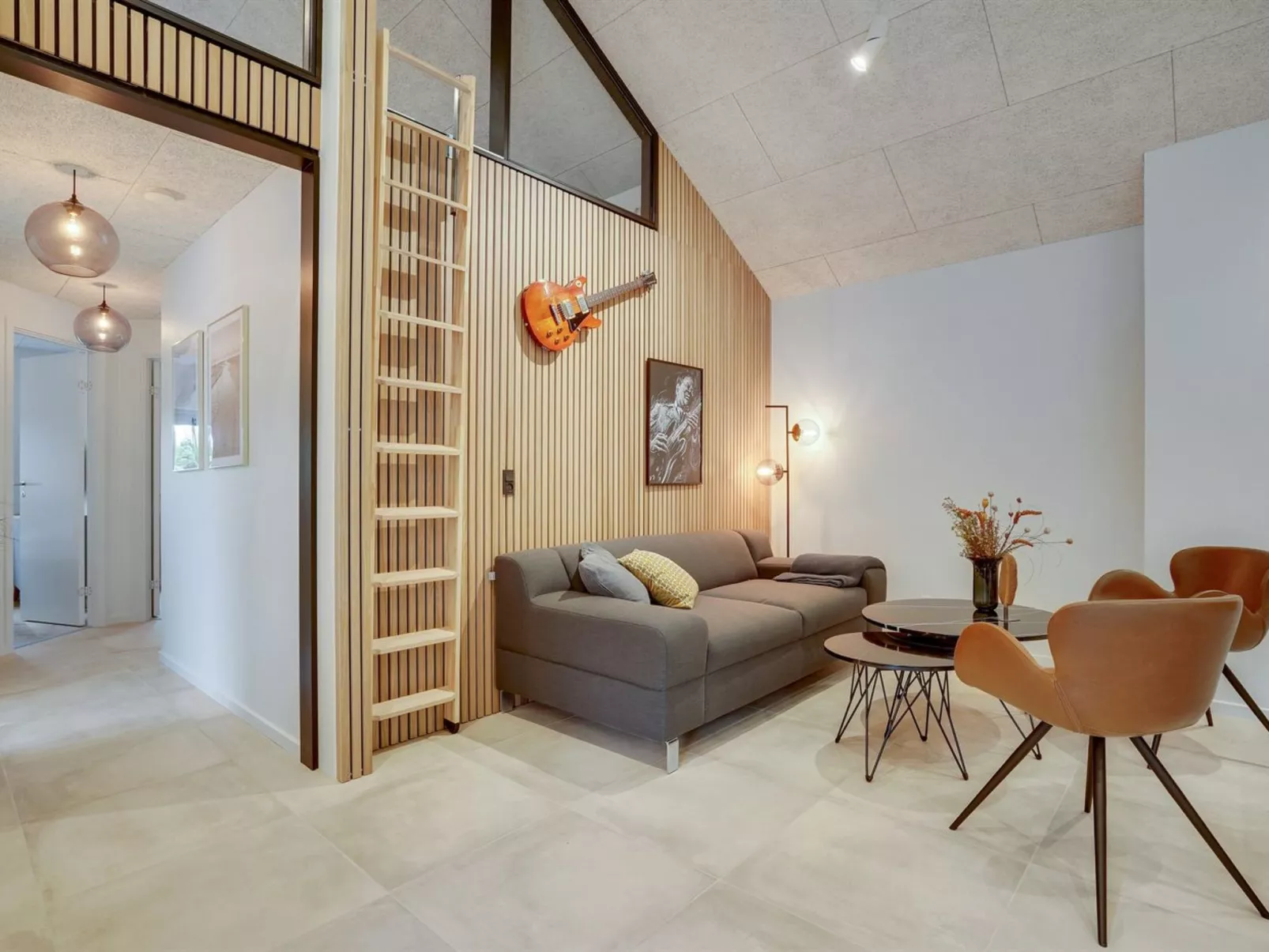 "Menja" - 1.4km from the sea-Binnen