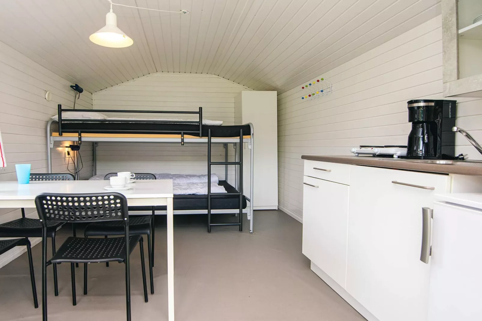 Mobile homes til 4 personer, medbad-Binnen