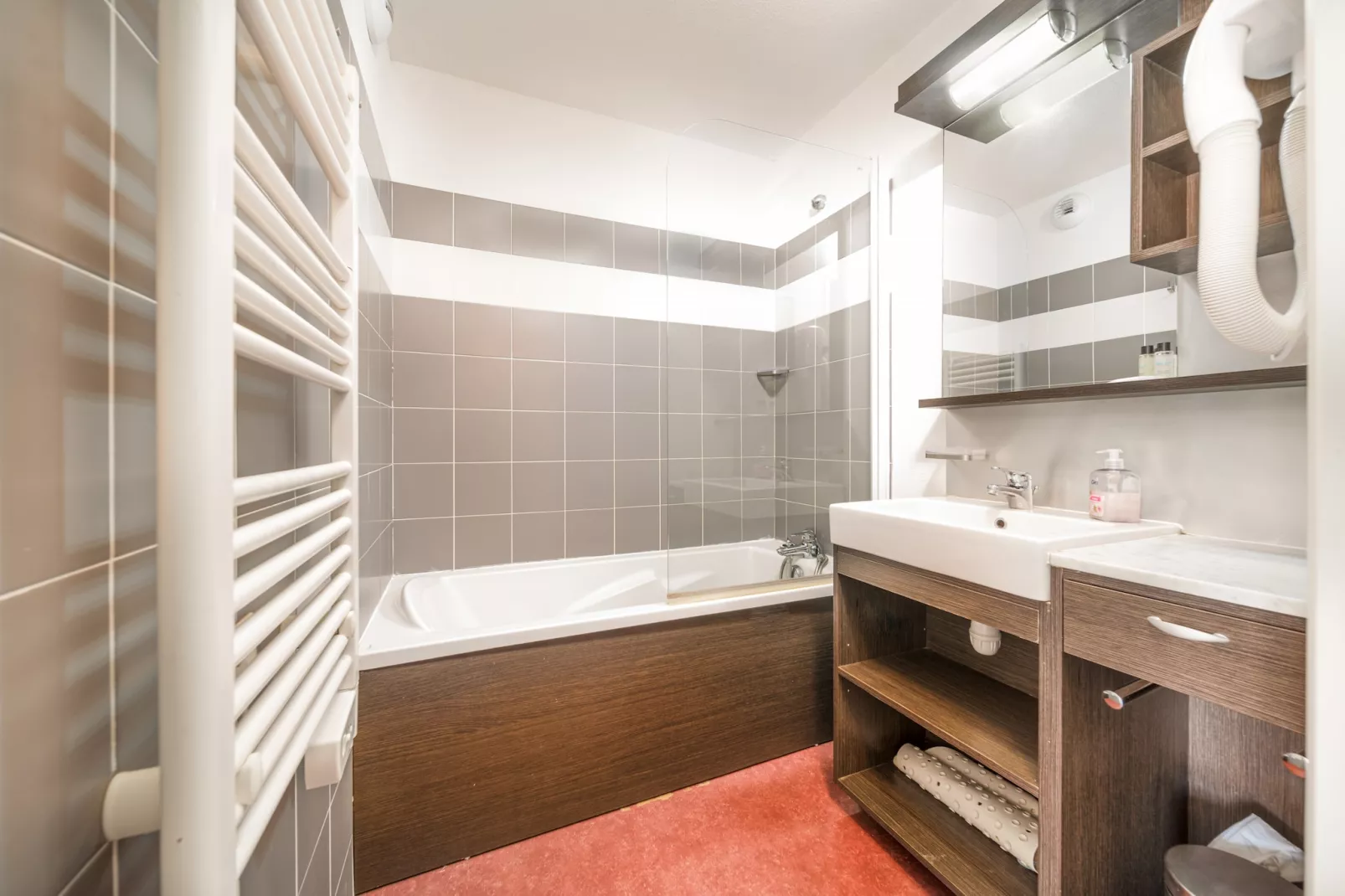 C. du Verdon N°3401 - 2P6 - Badkamer