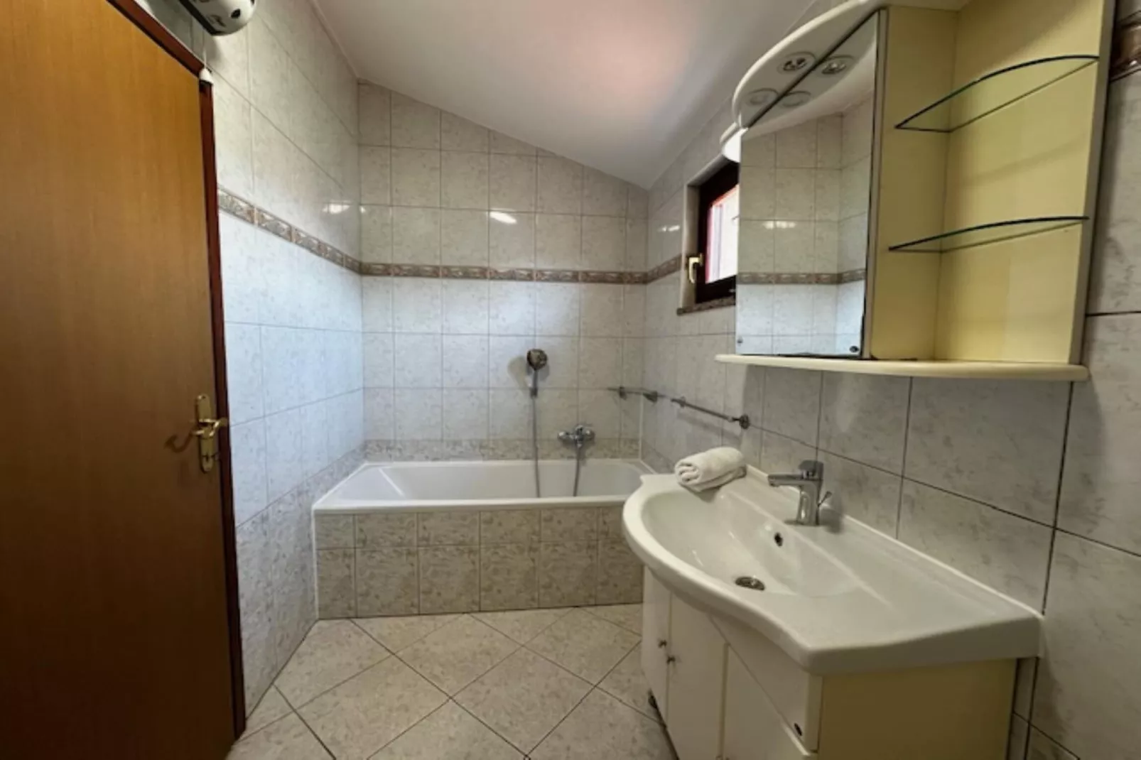 Apartment Branko II in Porec, Istria-Badkamer
