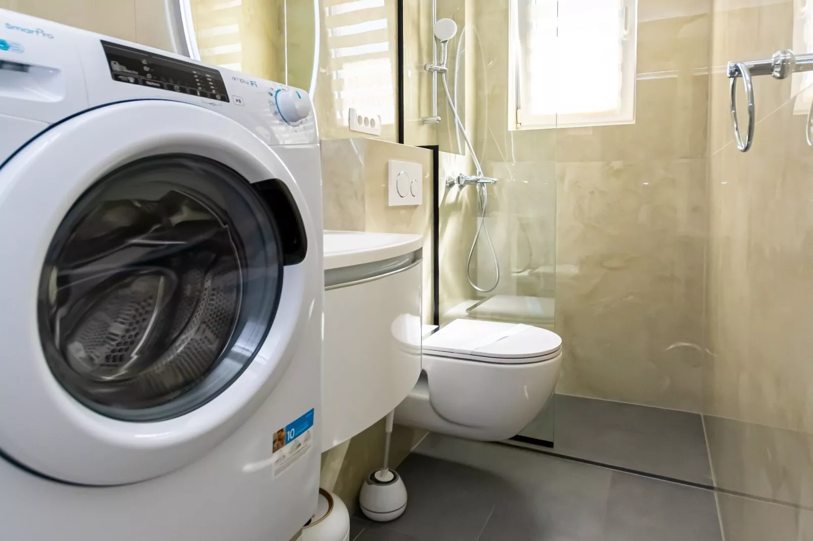 Apartments Hope (Dugi Rat) - Three-Bedroom Apartment with Jacuzzi  (Stanko) - Badkamer