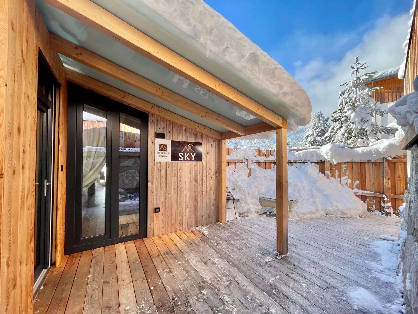 SKYLIGHT Chalet-Buiten