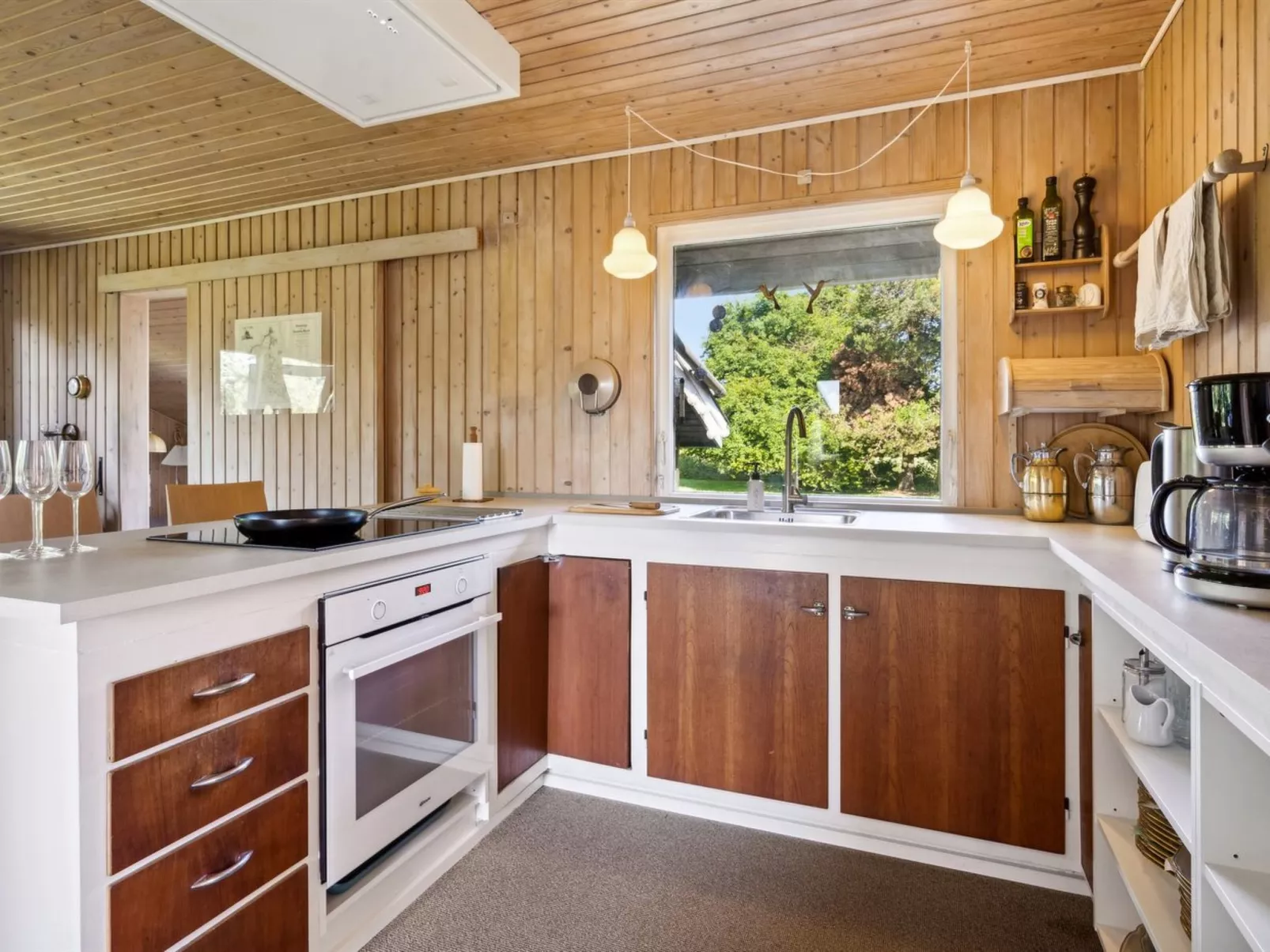 "Roald" - 320m from the sea-Binnen