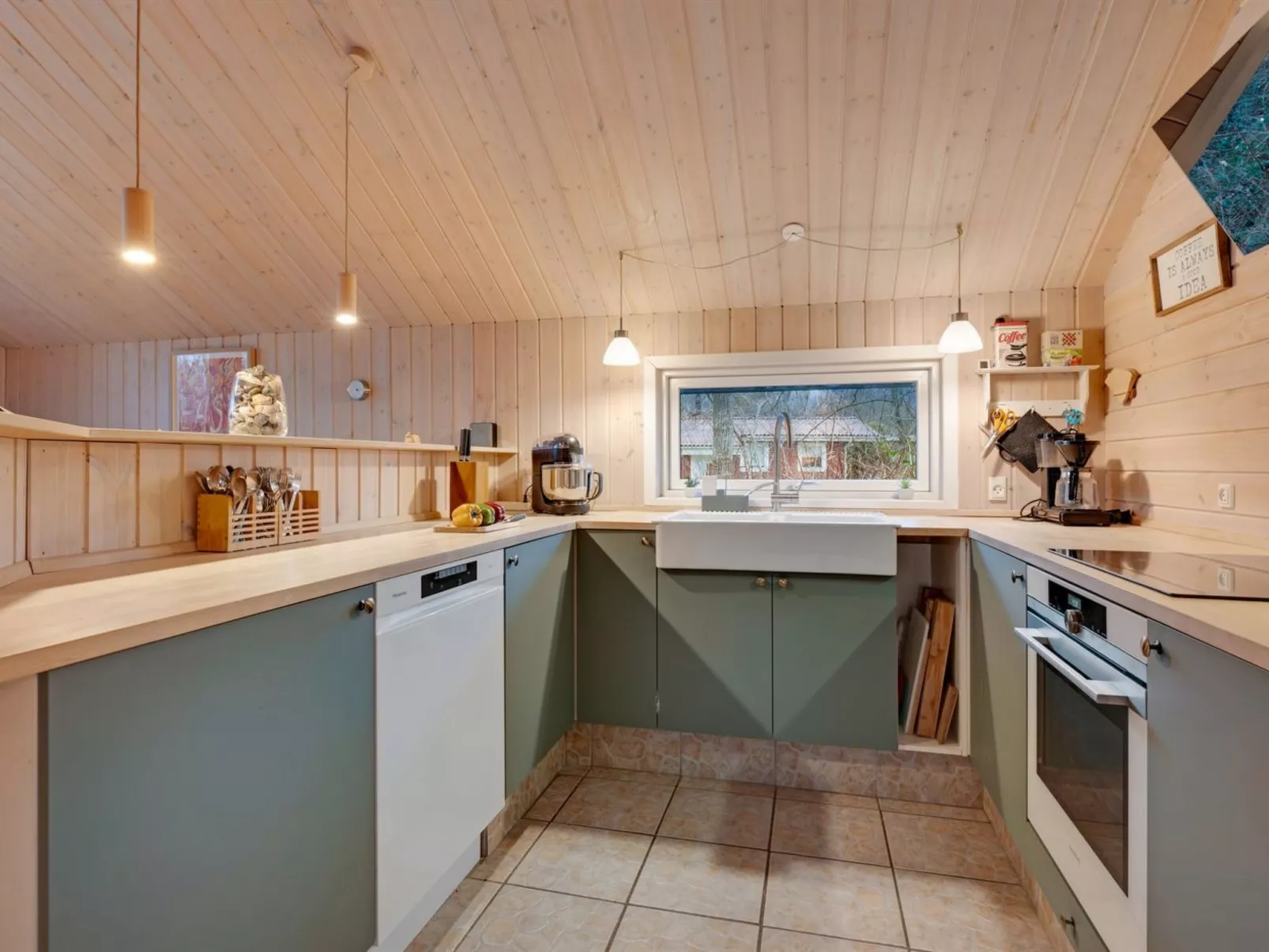 "Iorund" - 10km from the sea-Binnen