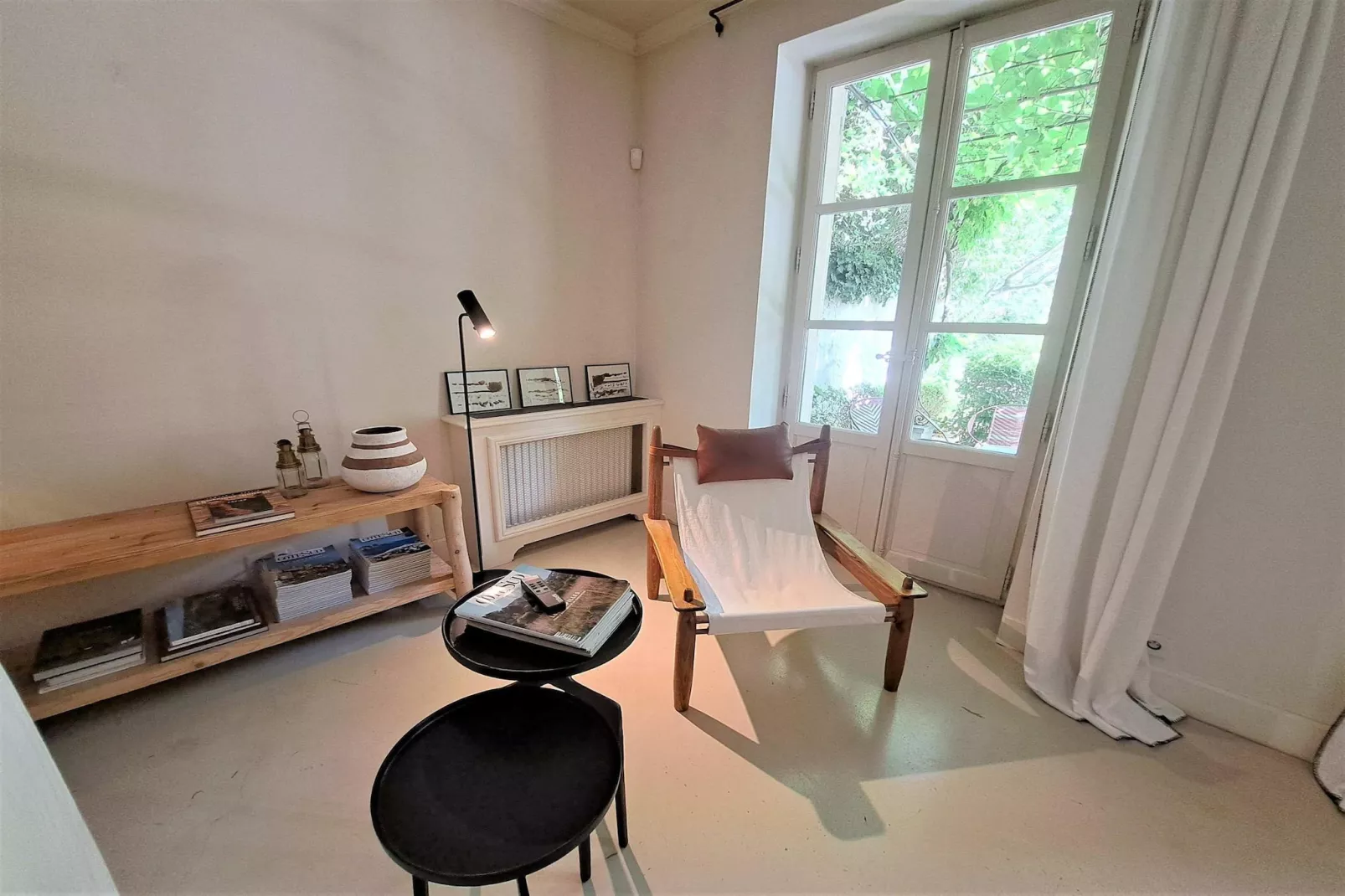 Mas Maillane demeure du XVIIIe entièrement rénové-Woonkamer