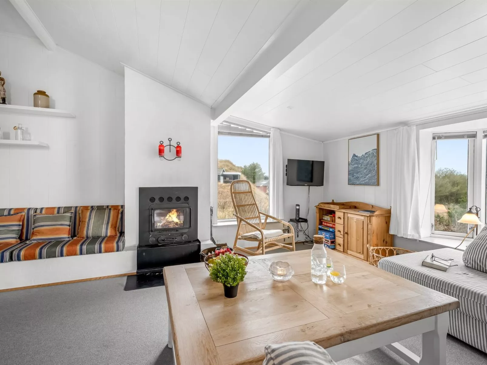 "Hanne" - 750m from the sea-Binnen