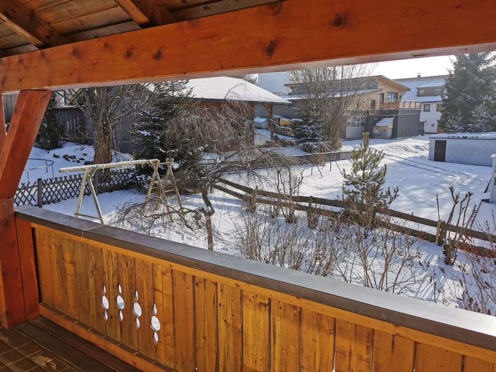 Mit komplett eingerichteter Küchenzeile im Wohnraum - Image-tags.info