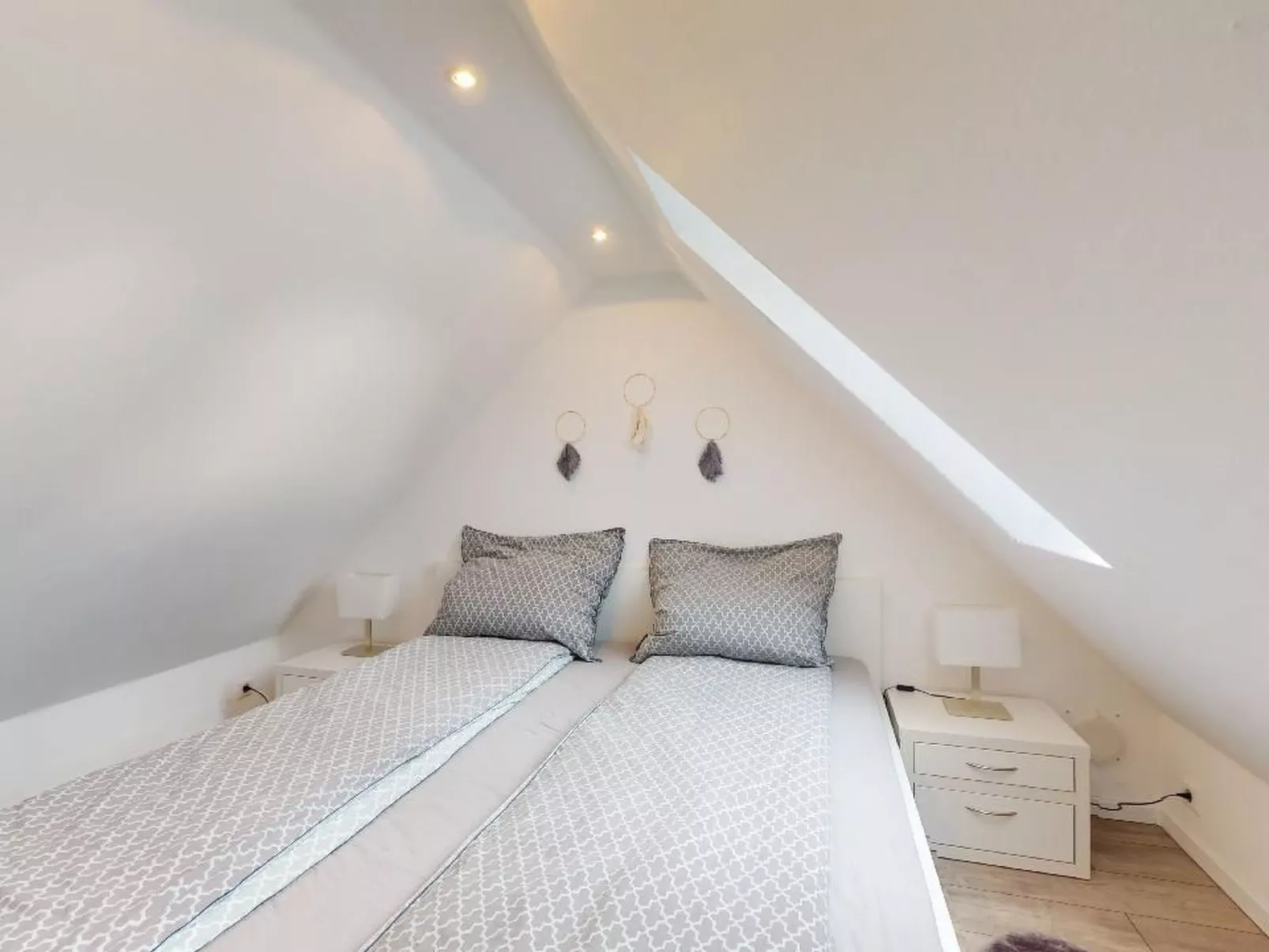 Urgemütliche Maisonnette Wohnung mit Klimaanlage - Image-tags.info