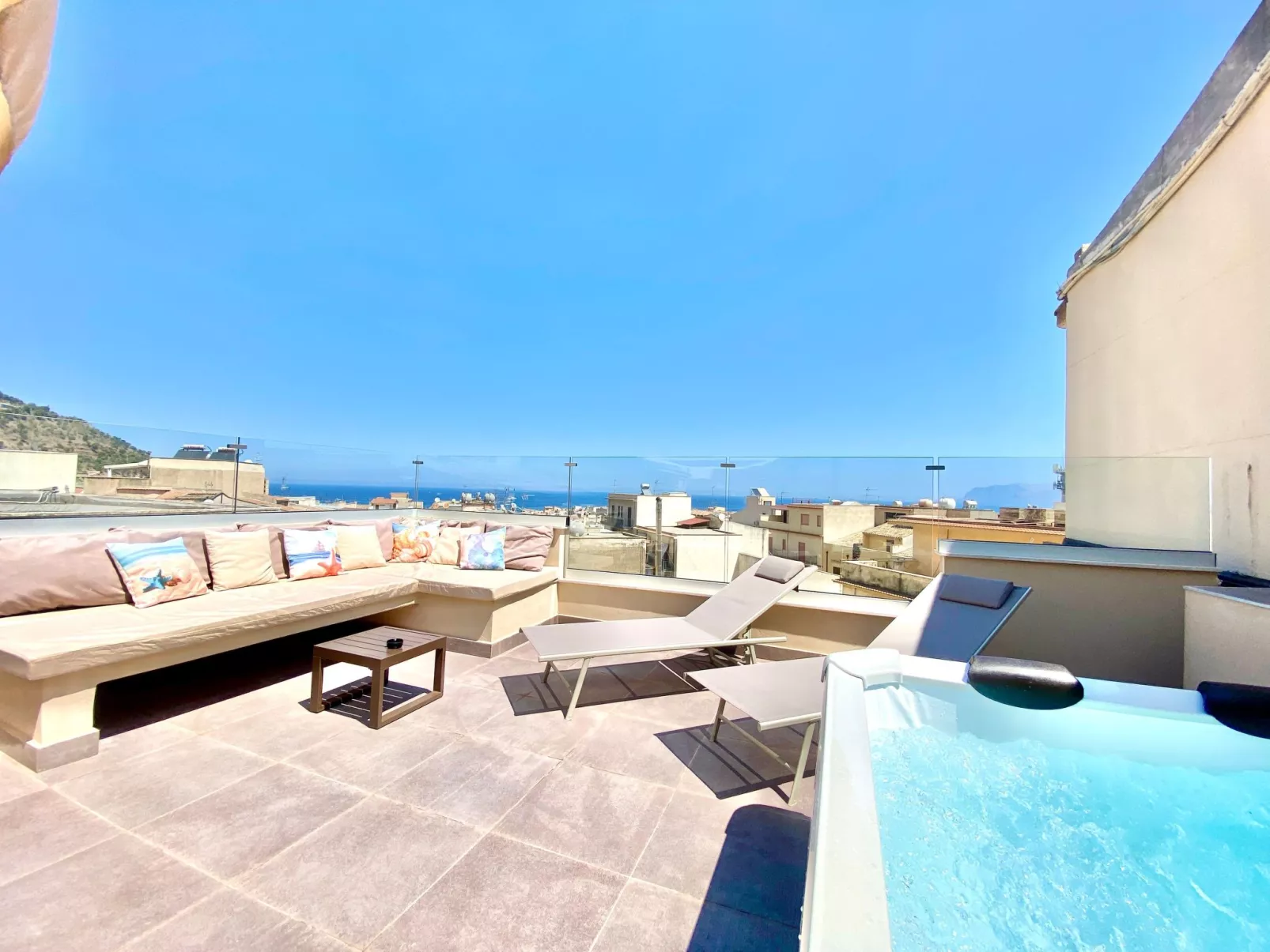 GS Urlaub del Golfo Haus mit Jacuzzi - Image-tags.info