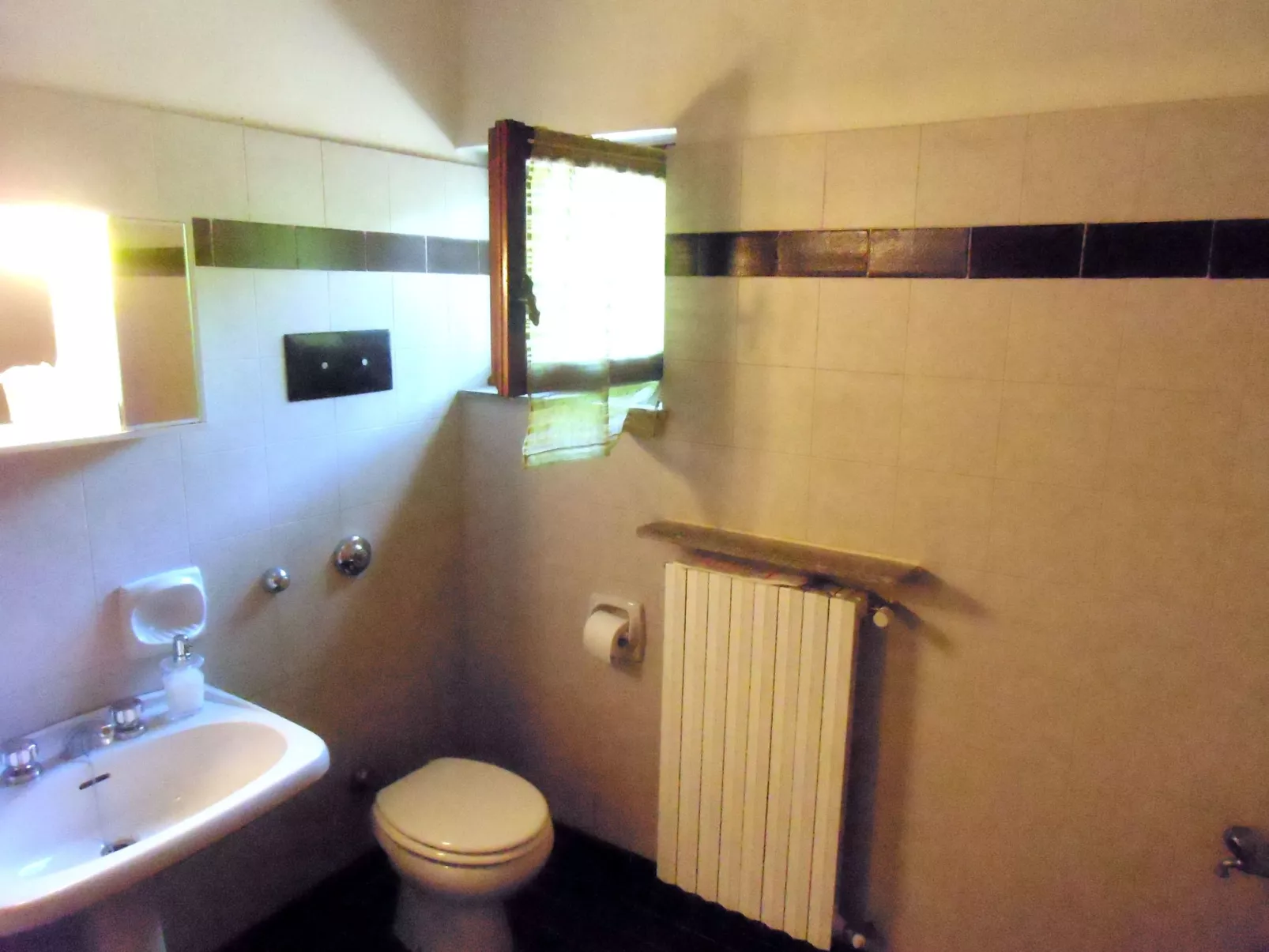 TaiObe - Fröhliches Partyhaus - Image-tags.info