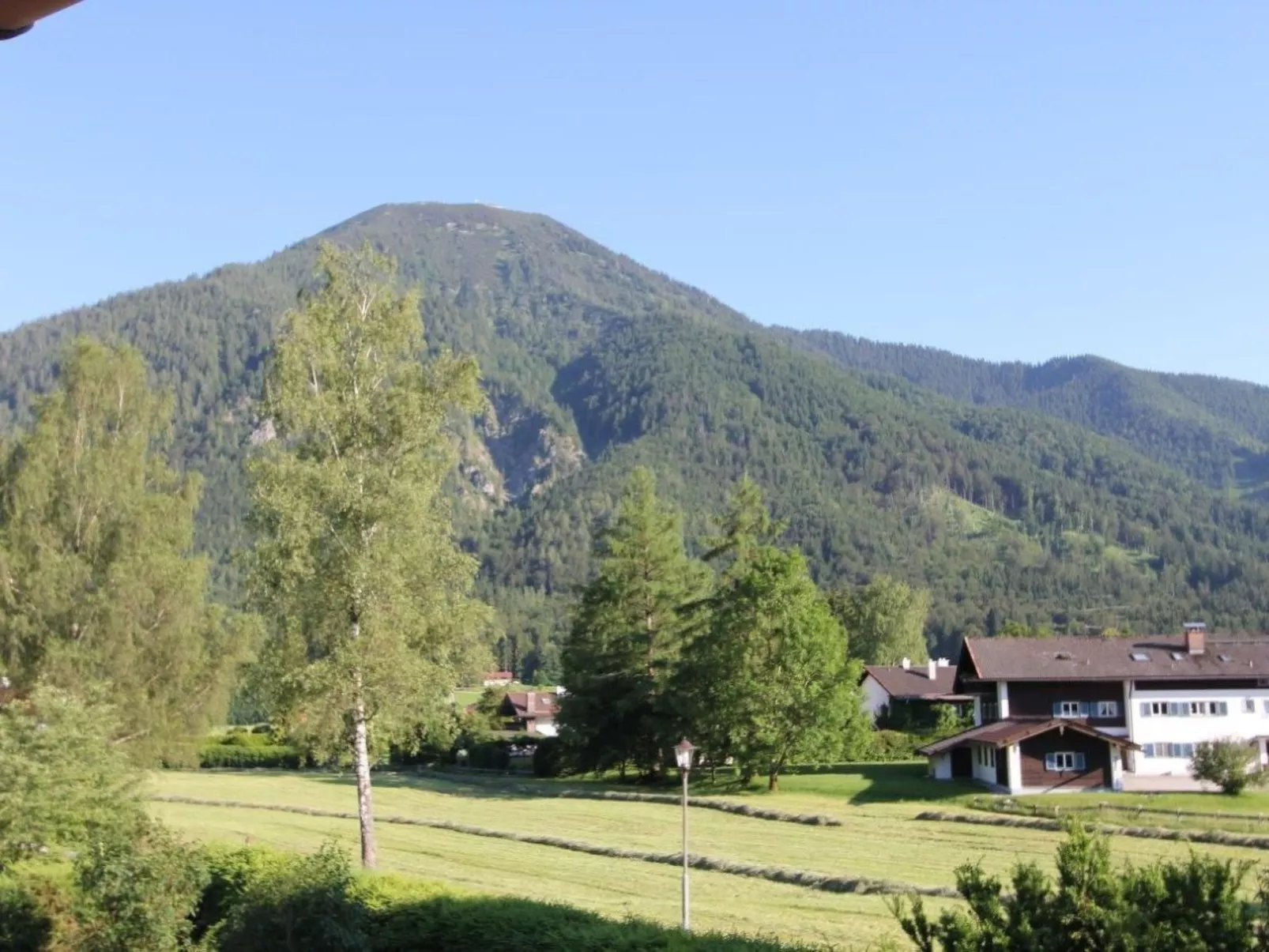 In Hagrain mit Grill, Terrasse und Garten - Image-tags.info