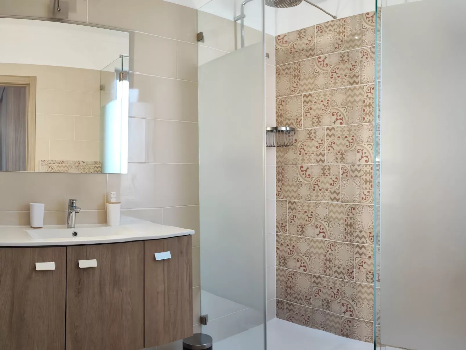 Villa mit 6 Schlafzimmern, Familie, Gruppen, Strand, Pool, Garten - Image-tags.info