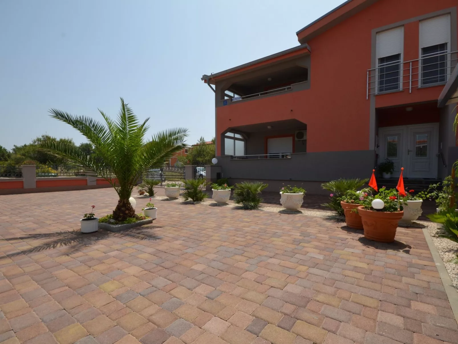 Apartment Komljen 3 - Image-tags.info