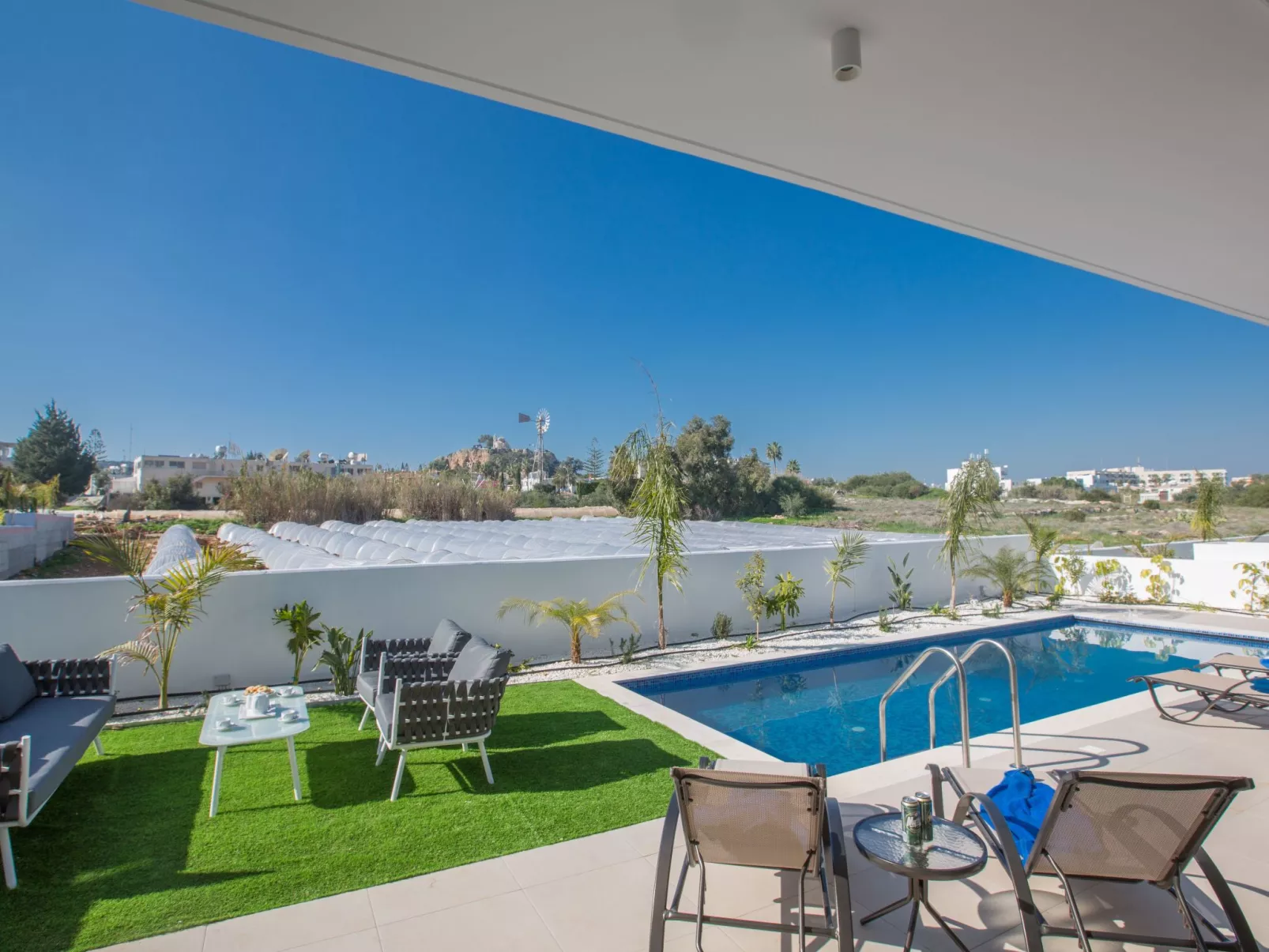 3-Schlafzimmer-Villa mit privatem Pool im Zentrum - Image-tags.info