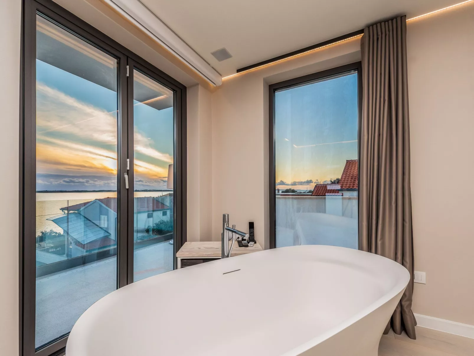 Four Seasons Vrsi - Image-tags.info