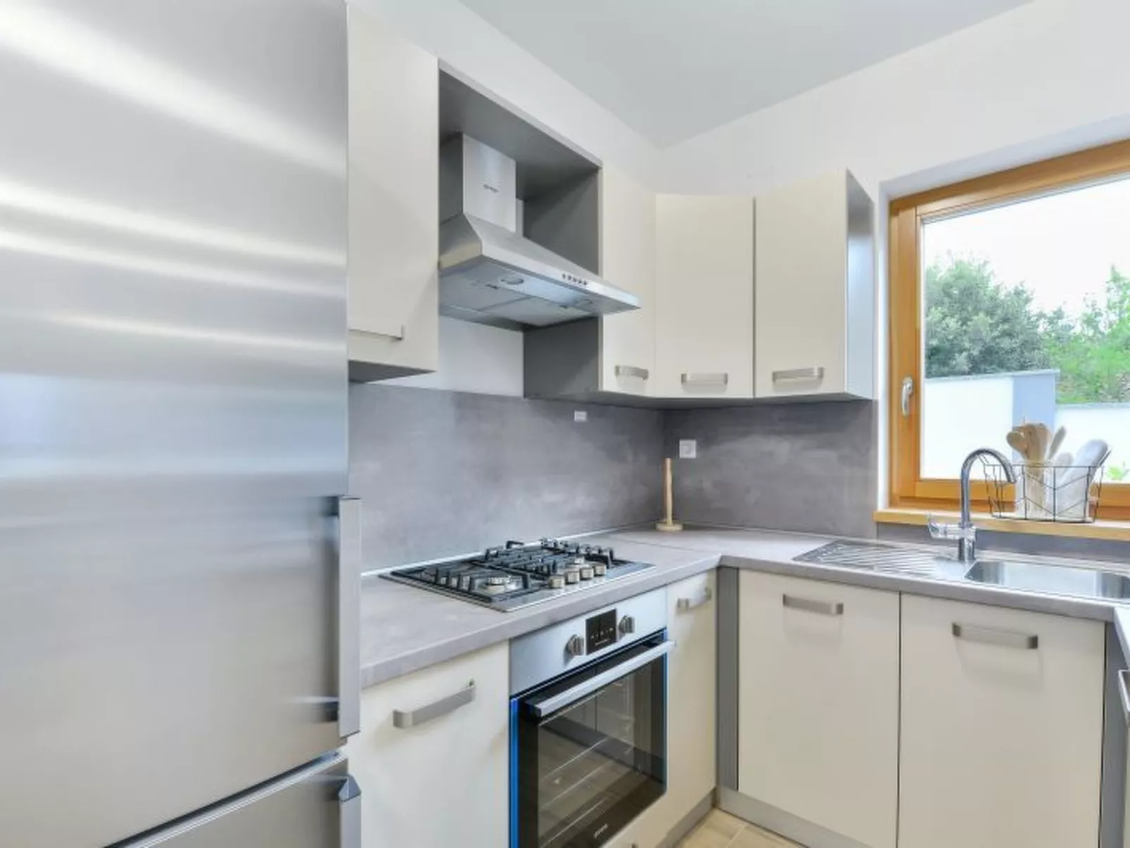 Vila Megy -  ID 2209 - Image-tags.info