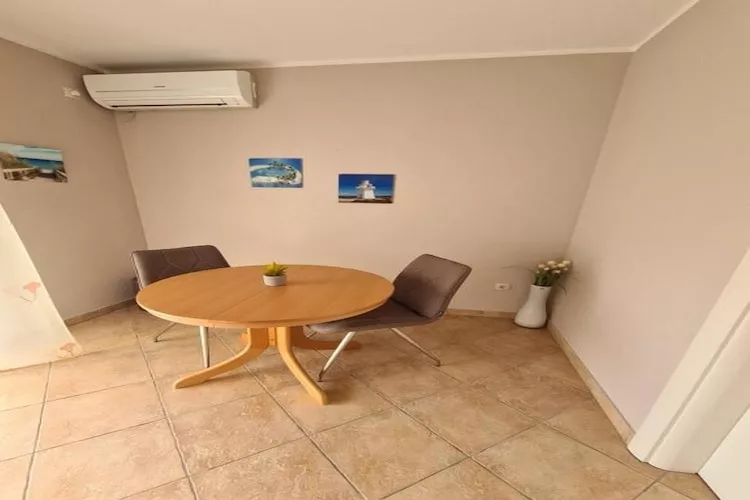 Villa Neda -  Standard One Bedroom Apartment with Balcony A1 (7543772) - Binnen