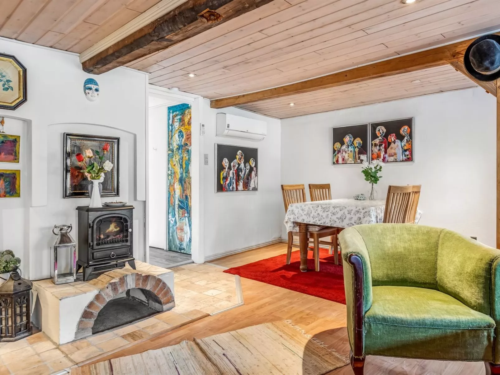 "Jouni" - 18km from the sea - Binnen