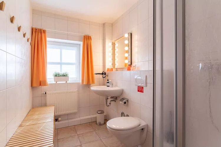 FeWo Möwe - Badkamer