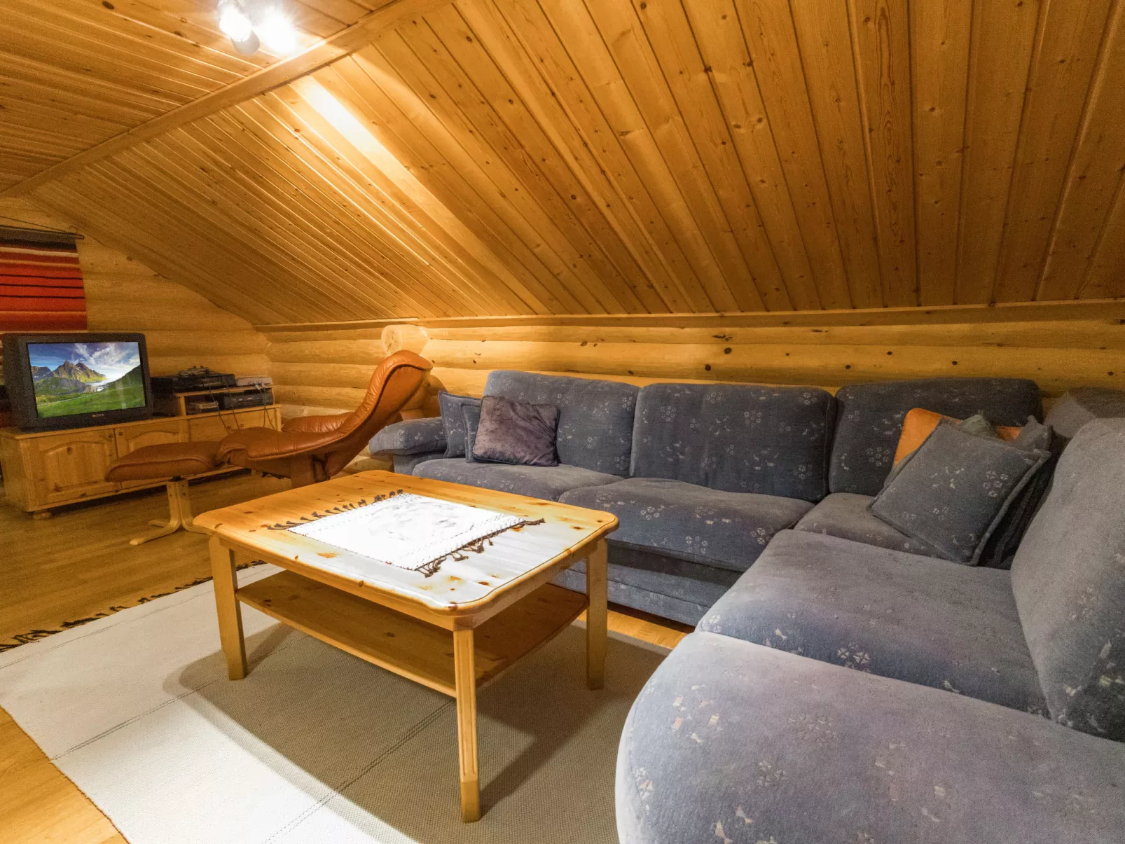 Salvostie 13, hetta - Binnen