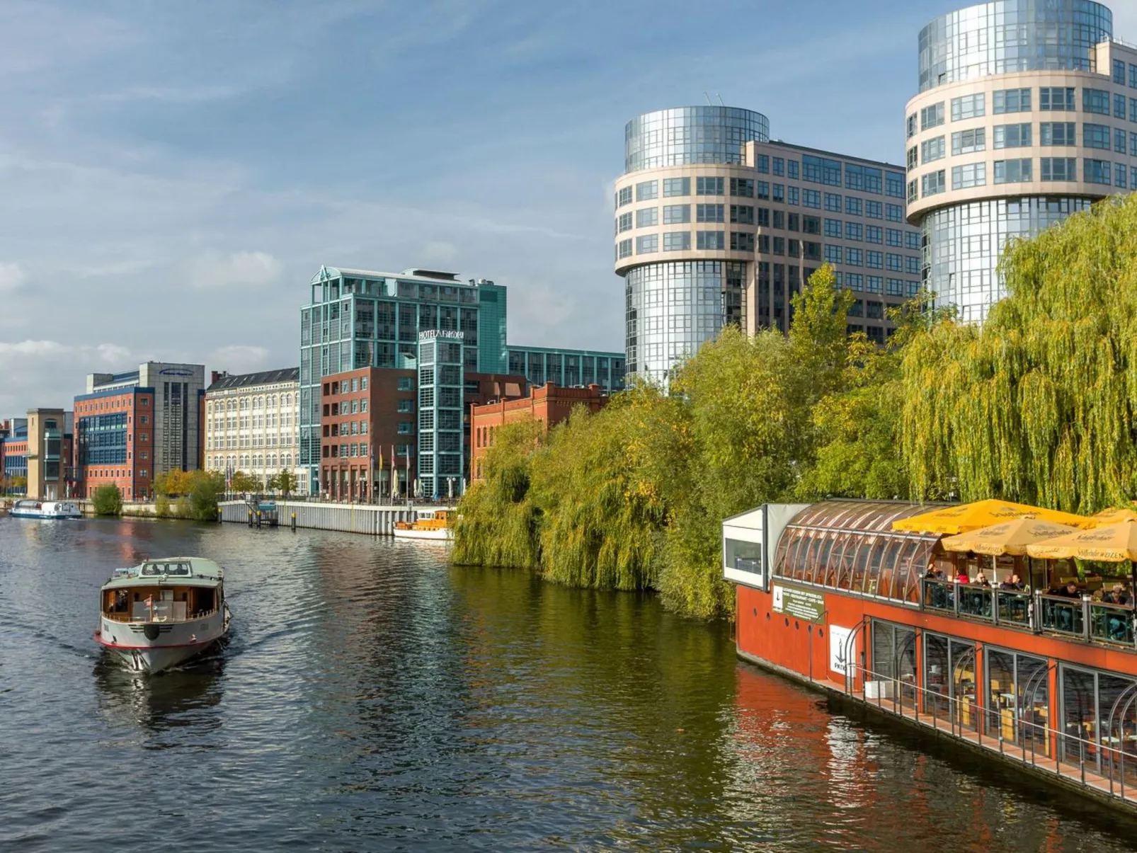 In Berliner Innenstadt, Siegessäule-Nähe - Image-tags.info