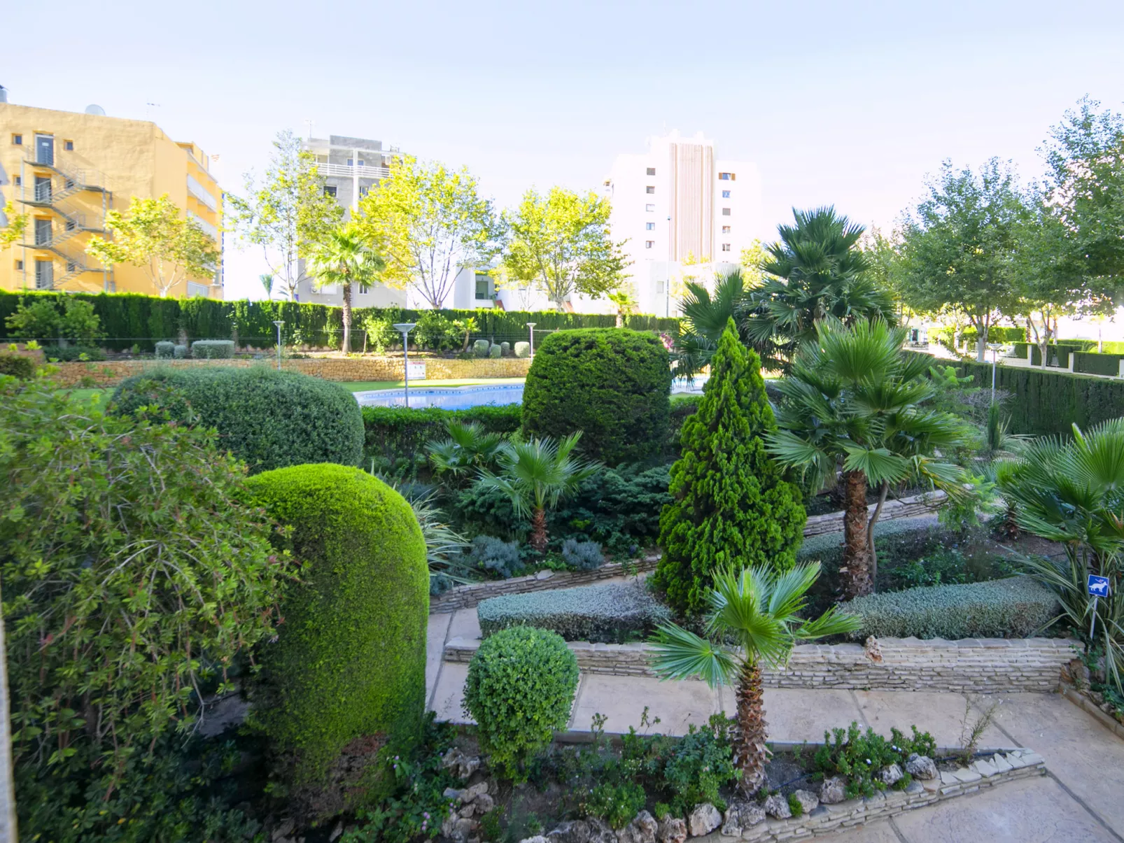 Apolo XVIII - Buiten