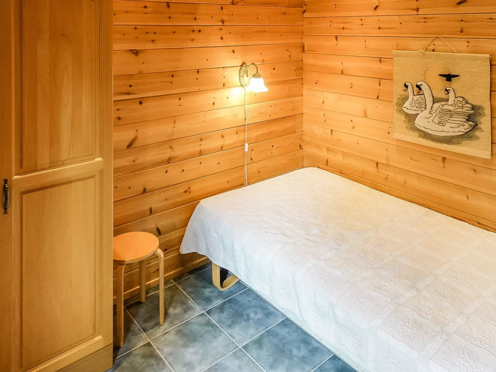 Luongasloma 2 - Binnen