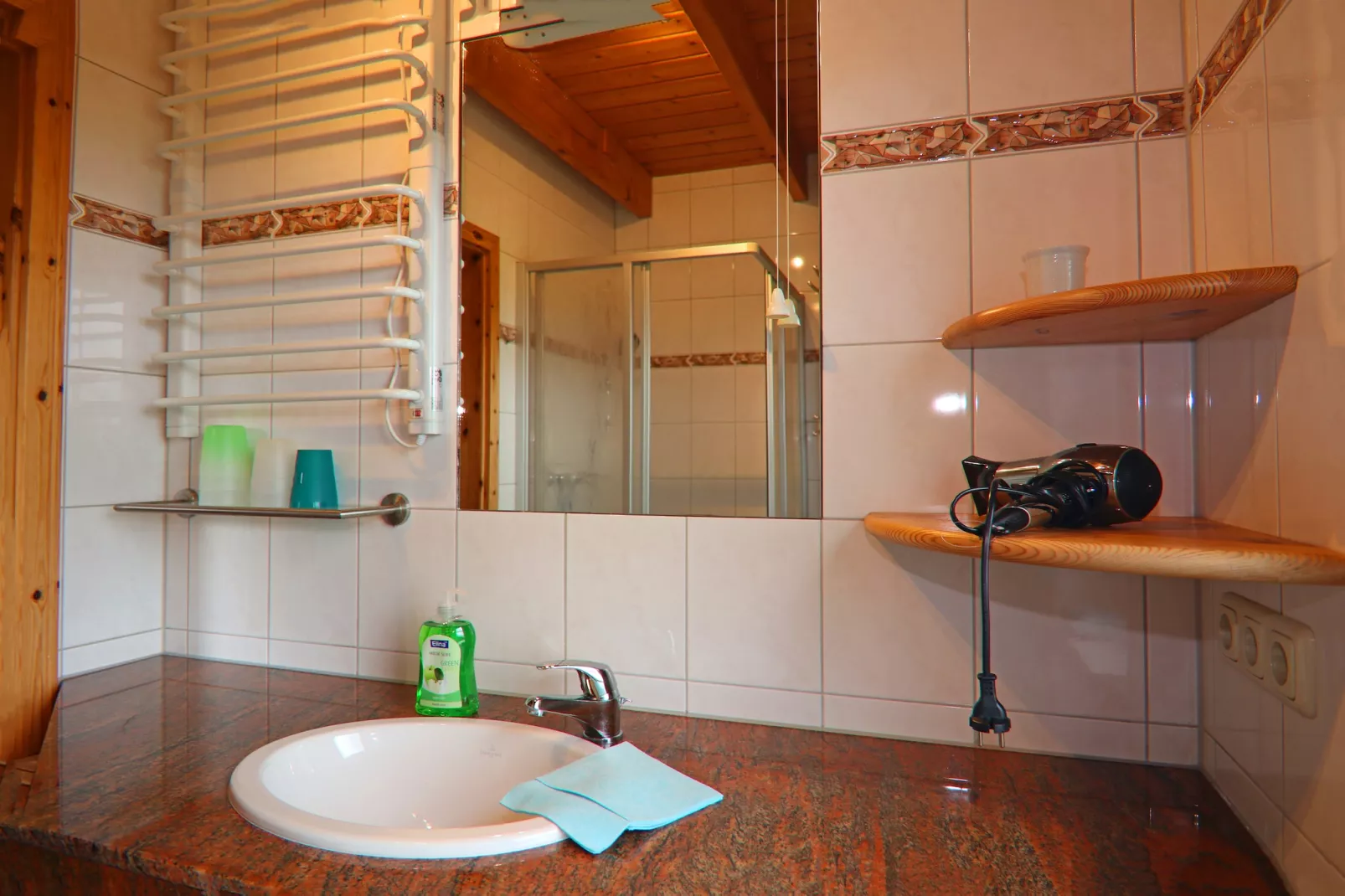 Strandnahes Ferienhaus Klaus mit Weitblick - Badkamer