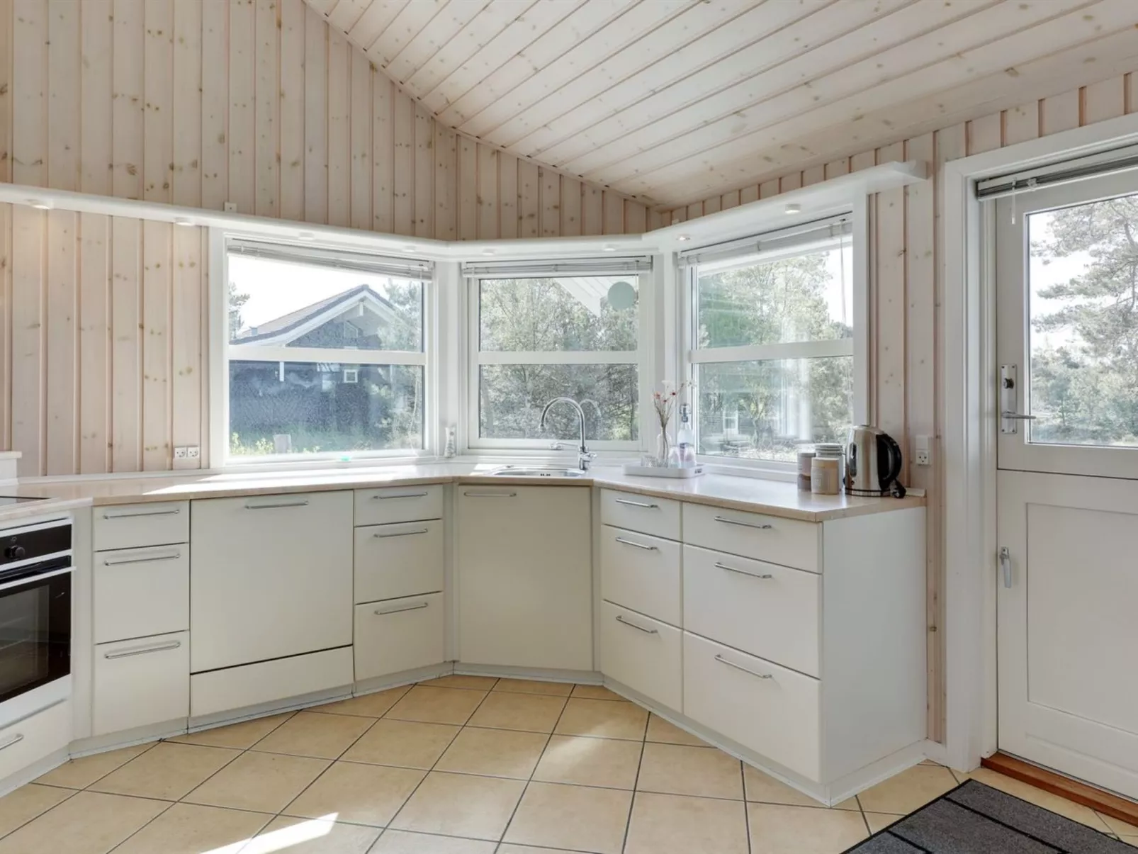 "Gyrid" - 150m from the sea-Binnen