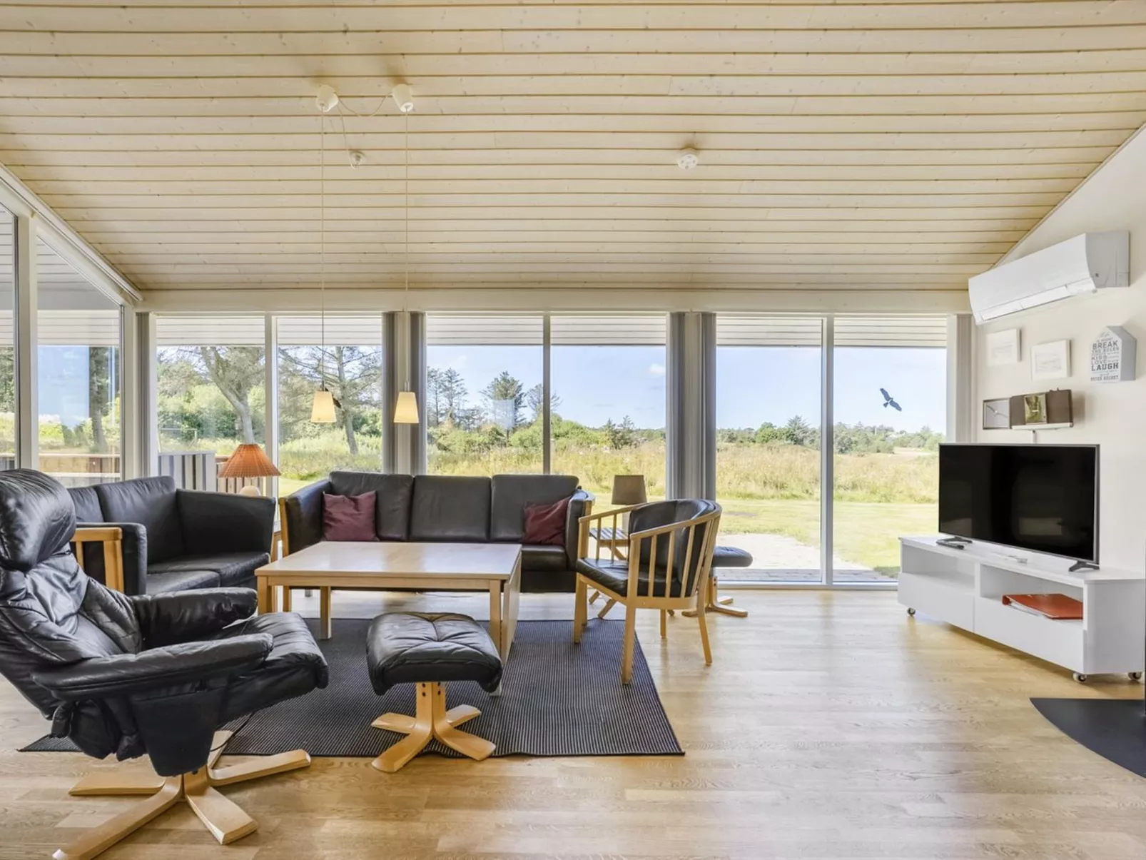 "Joris" - 1.5km from the sea-Binnen