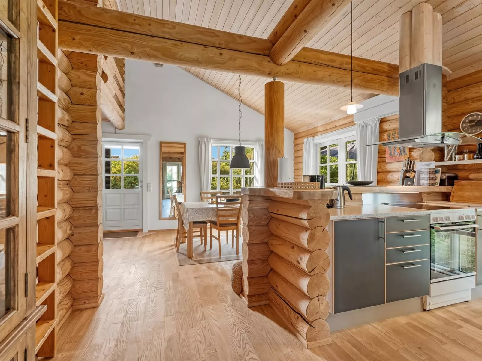 "Sigga" - 1.6km from the sea - Binnen