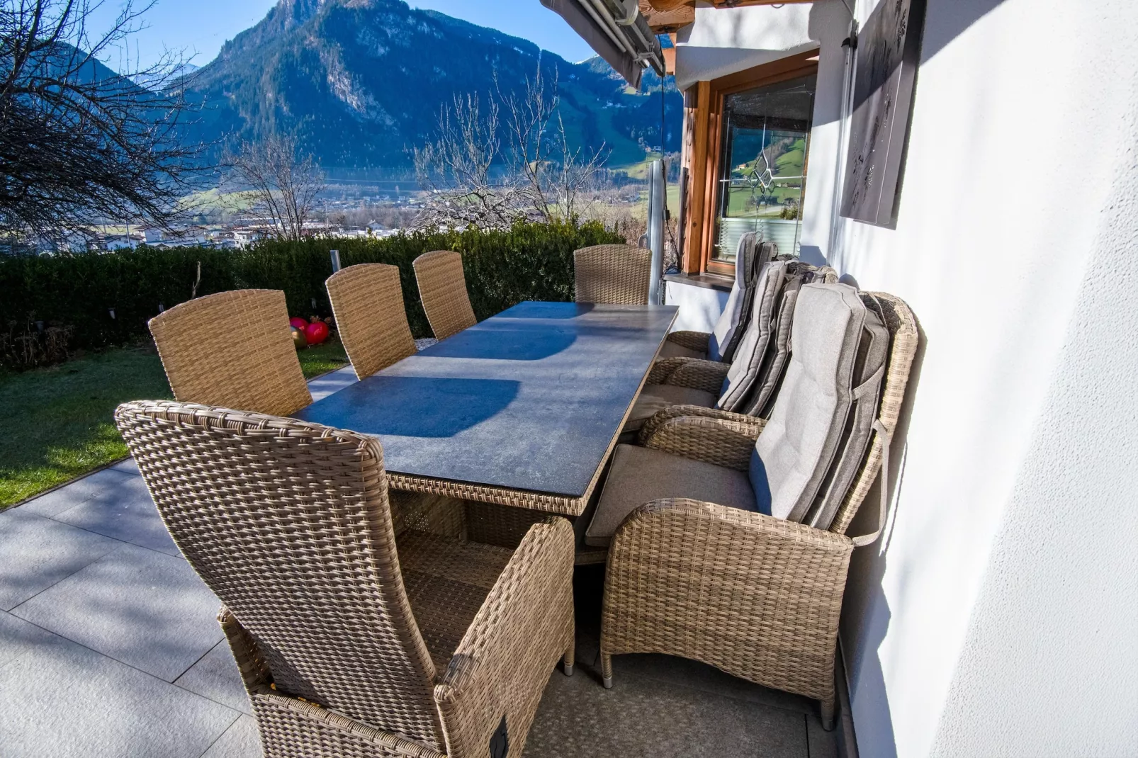 Exklusive Ferienwohnung mit Whirlpool-Terrasbalkon