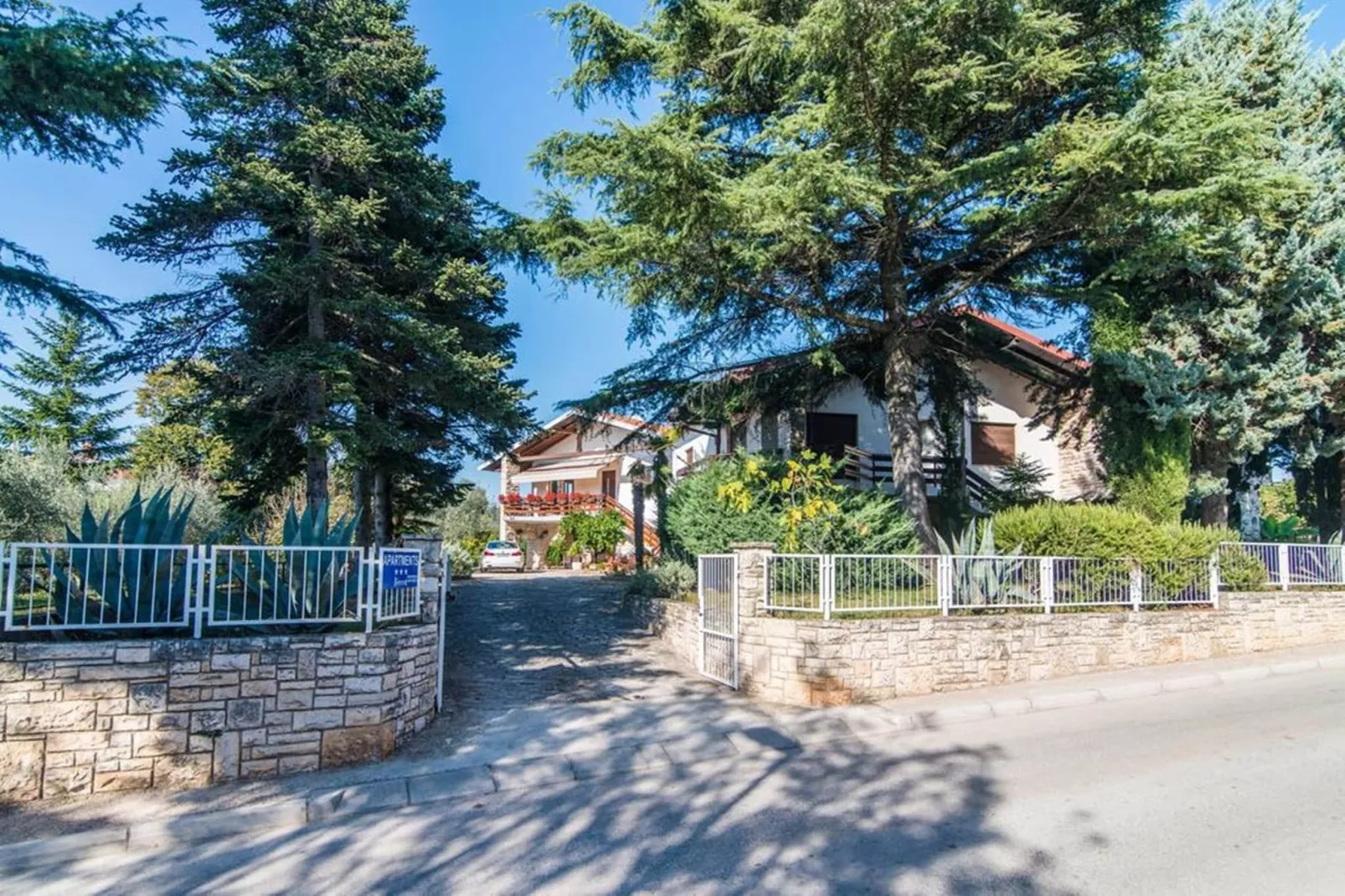 Villa Amalija - Apartment Amy with Sea View-Buitenlucht