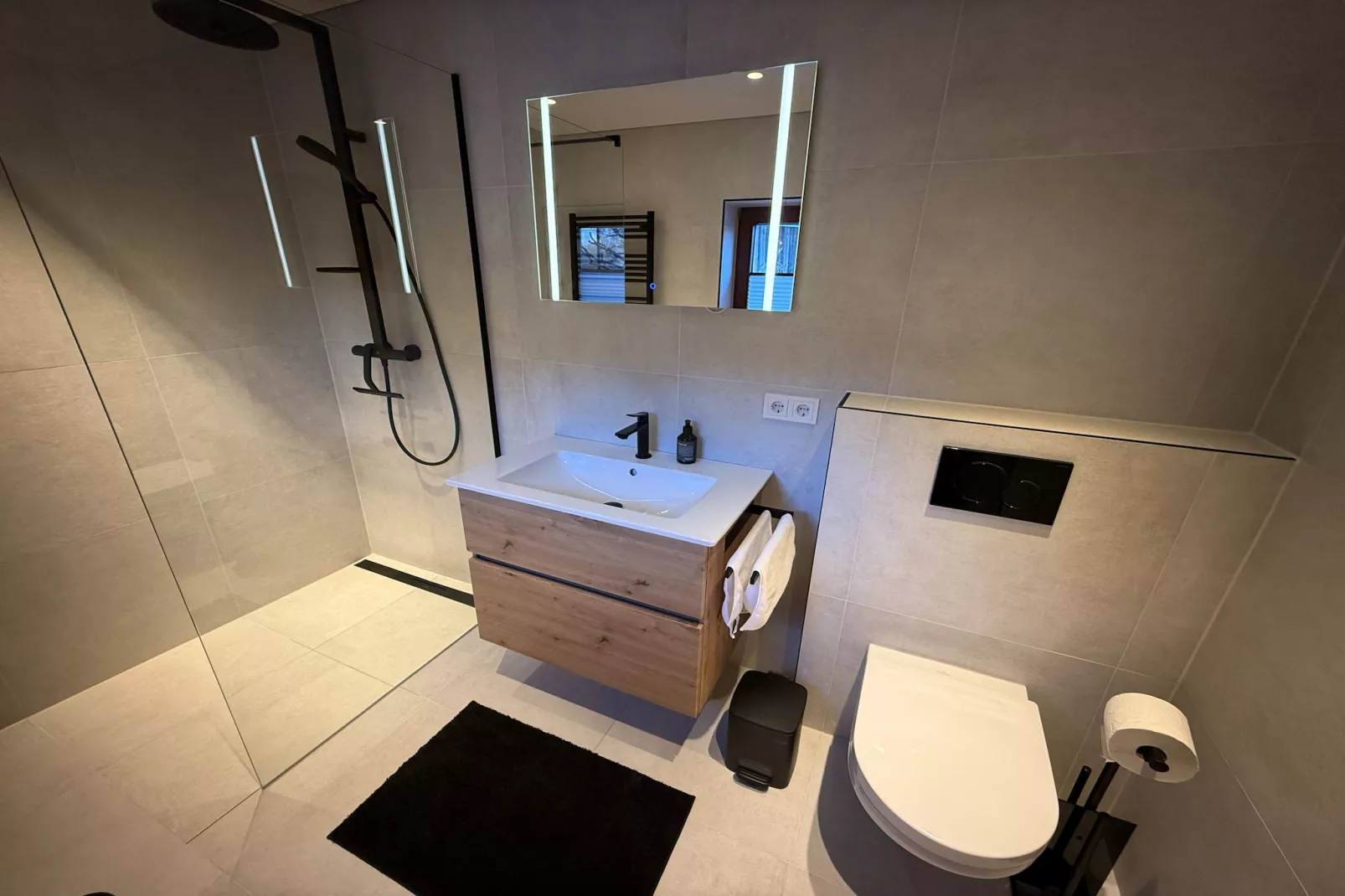 Alpenchalet Berggold-Badkamer