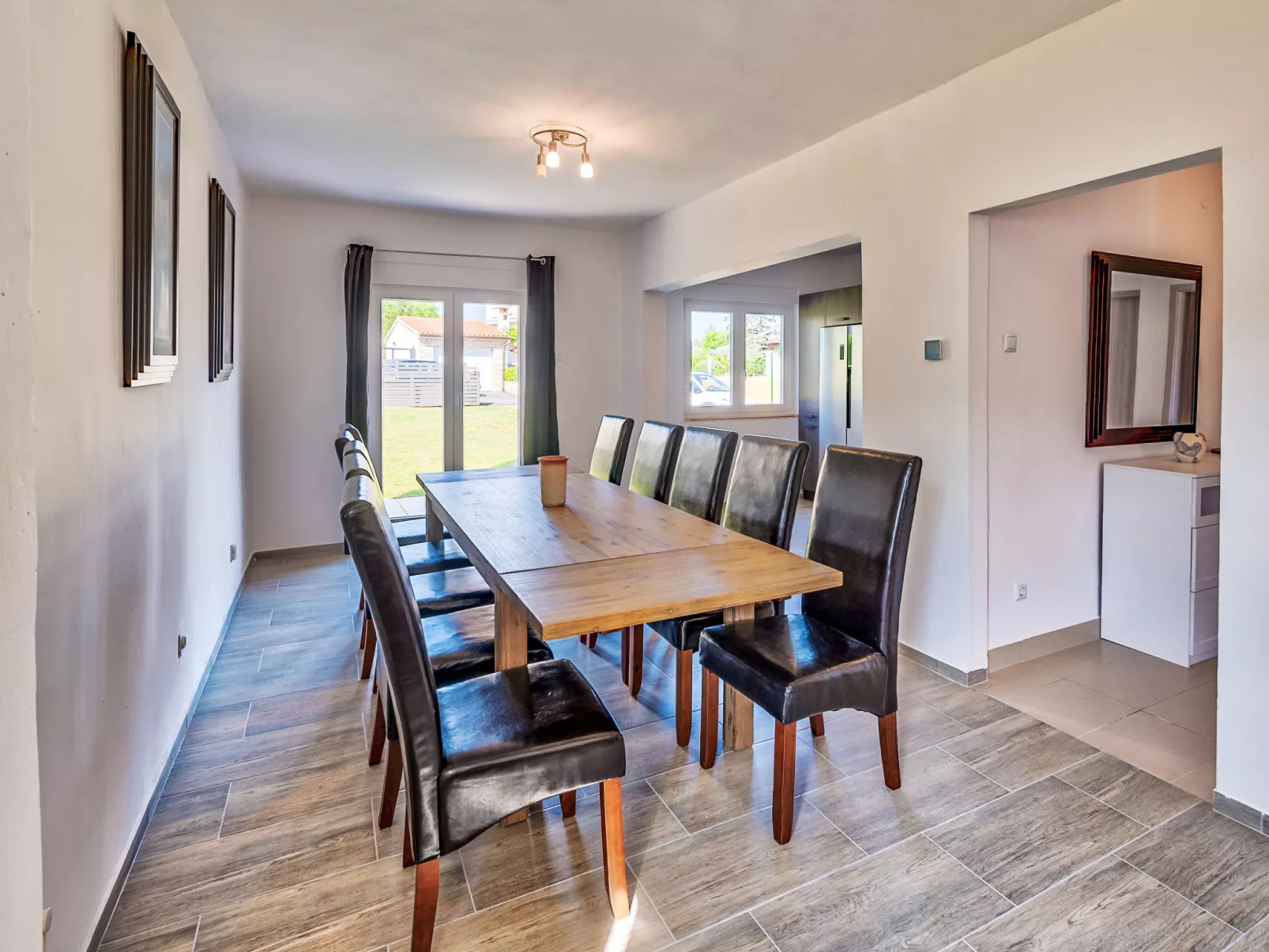 Villa mit Garten, Grill und Terrasse - Binnen