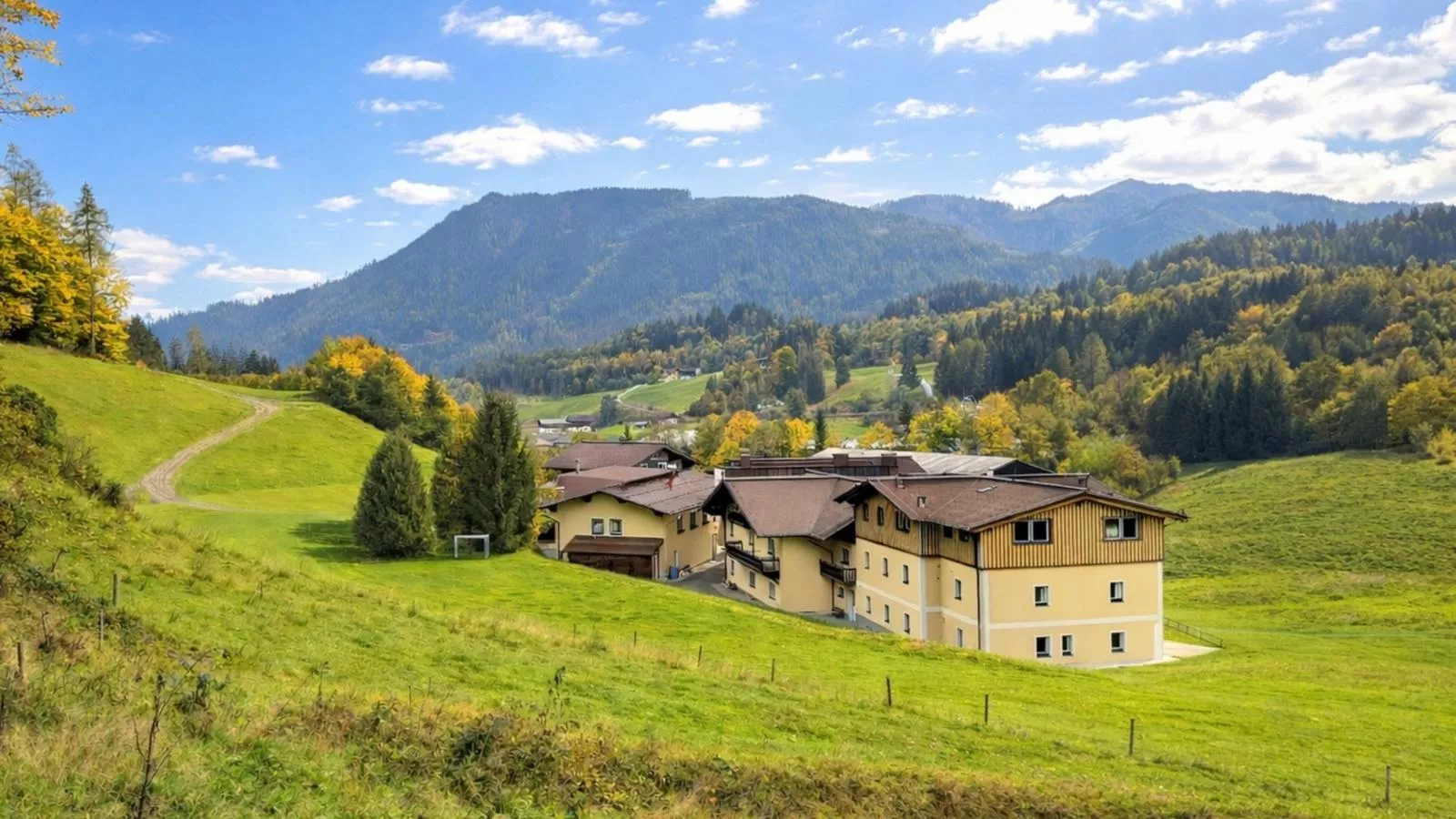 Tauernlodge Eben E4-Uitzicht zomer