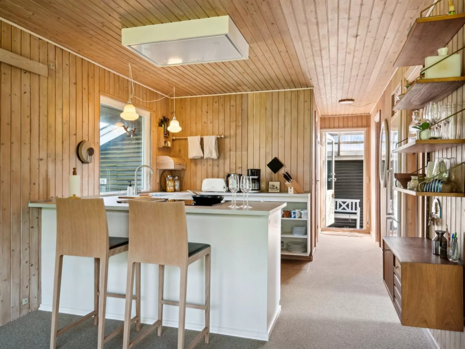 "Roald" - 320m from the sea-Binnen